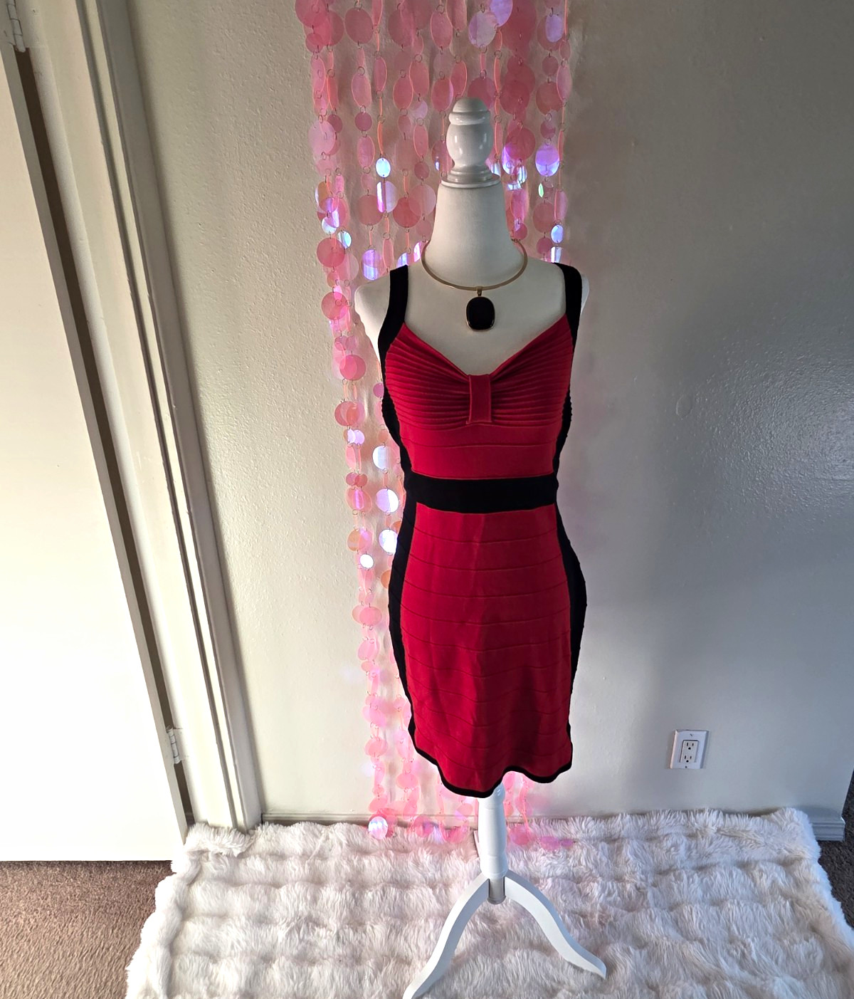 Forever 21+ 1X Red Black Colorblock Knit Stretch V-Neck Strappy Knee Bodycon