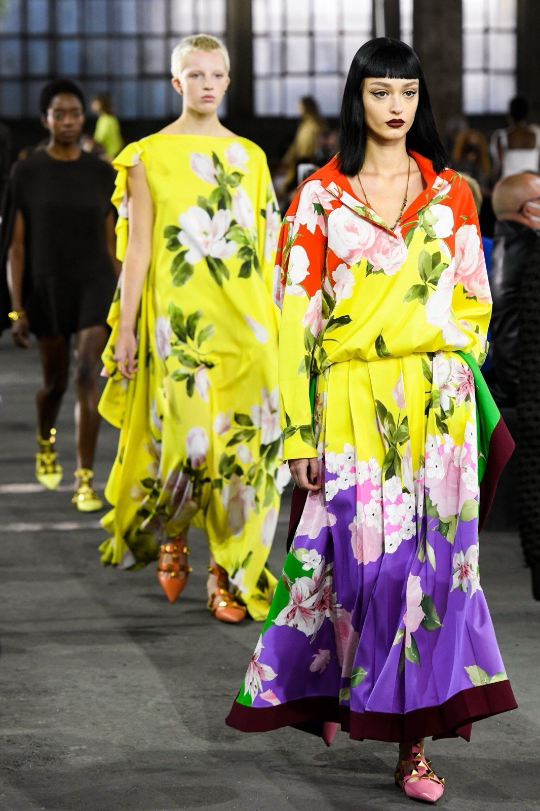 VALENTINO RUNWAY YELLOW FLORAL RUFFLE DRESS IT 40