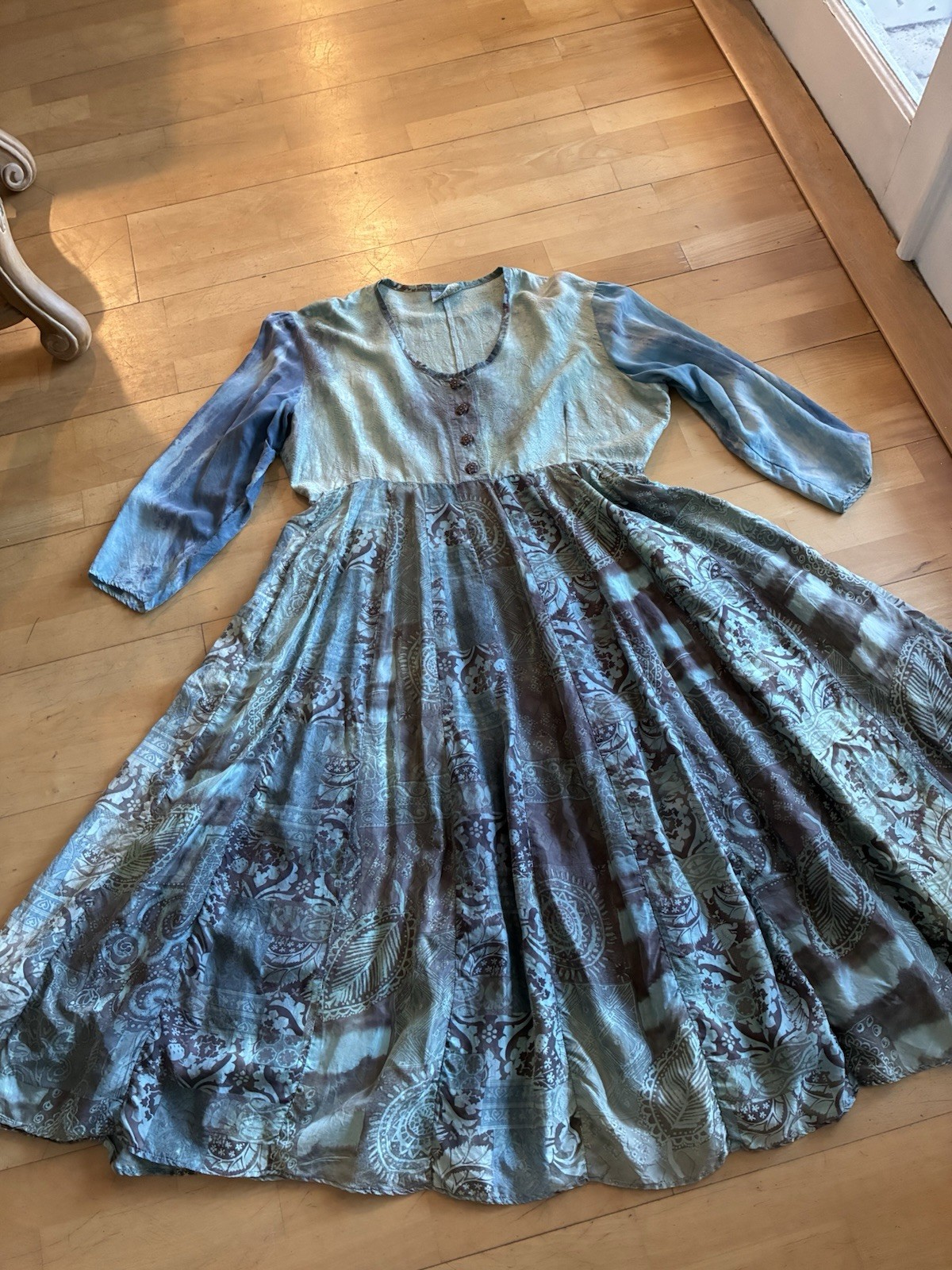 URU St. Rrik 100% Silk Rayon Dyed Artsy Boho Lagenlook Maxi Art Wear Dress M/L