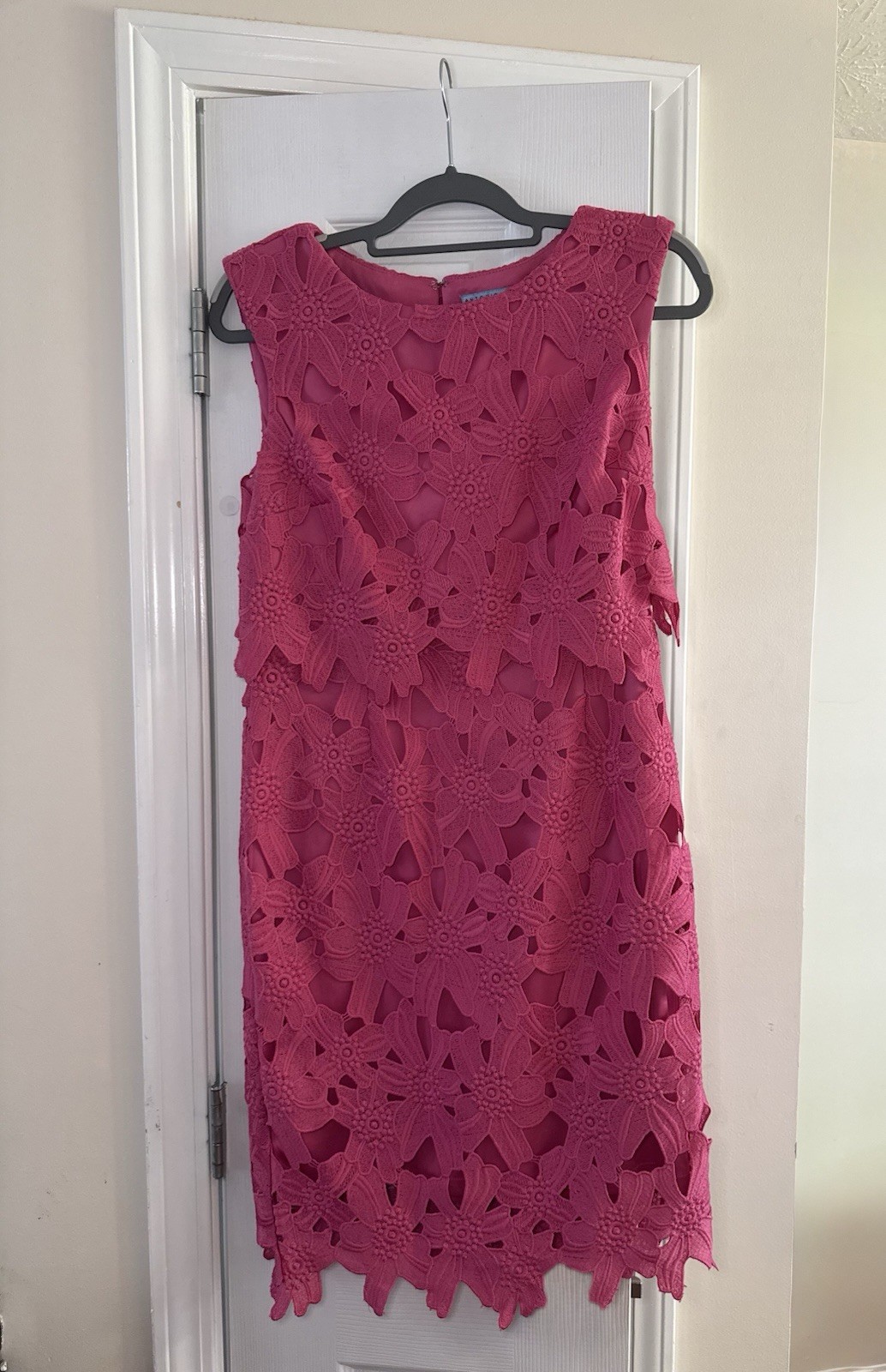Antonio Melani Pink Floral Lace Sheath Dress Size 6 Cocktail Midi