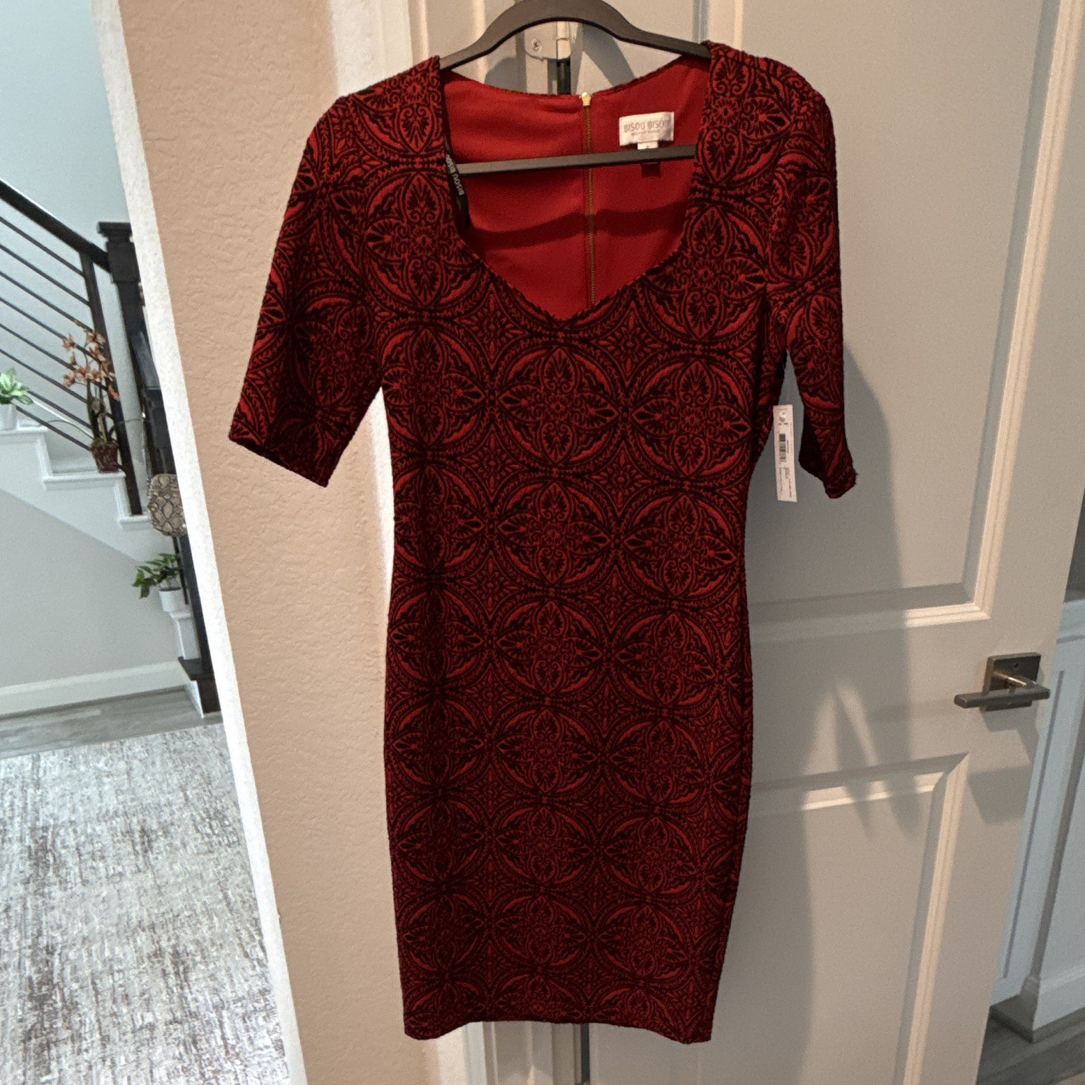 Bisou Bisou Red/Black Floral Sheath V-Neck 3/4 Sleeve Knee Knit Zip 6