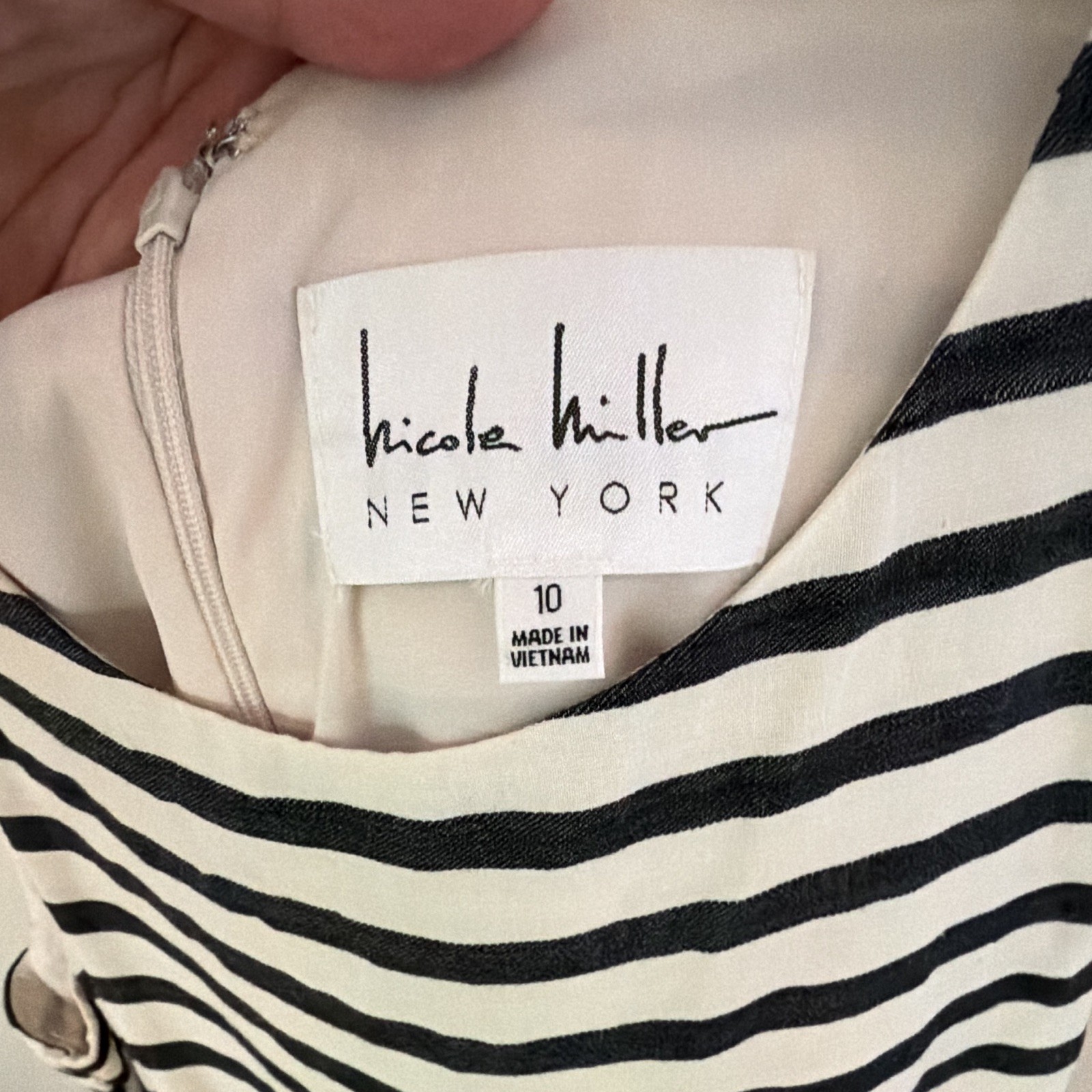 Nicole Miller Striped Shift Dress Sleeveless Crew Neck Knee Length Size 10