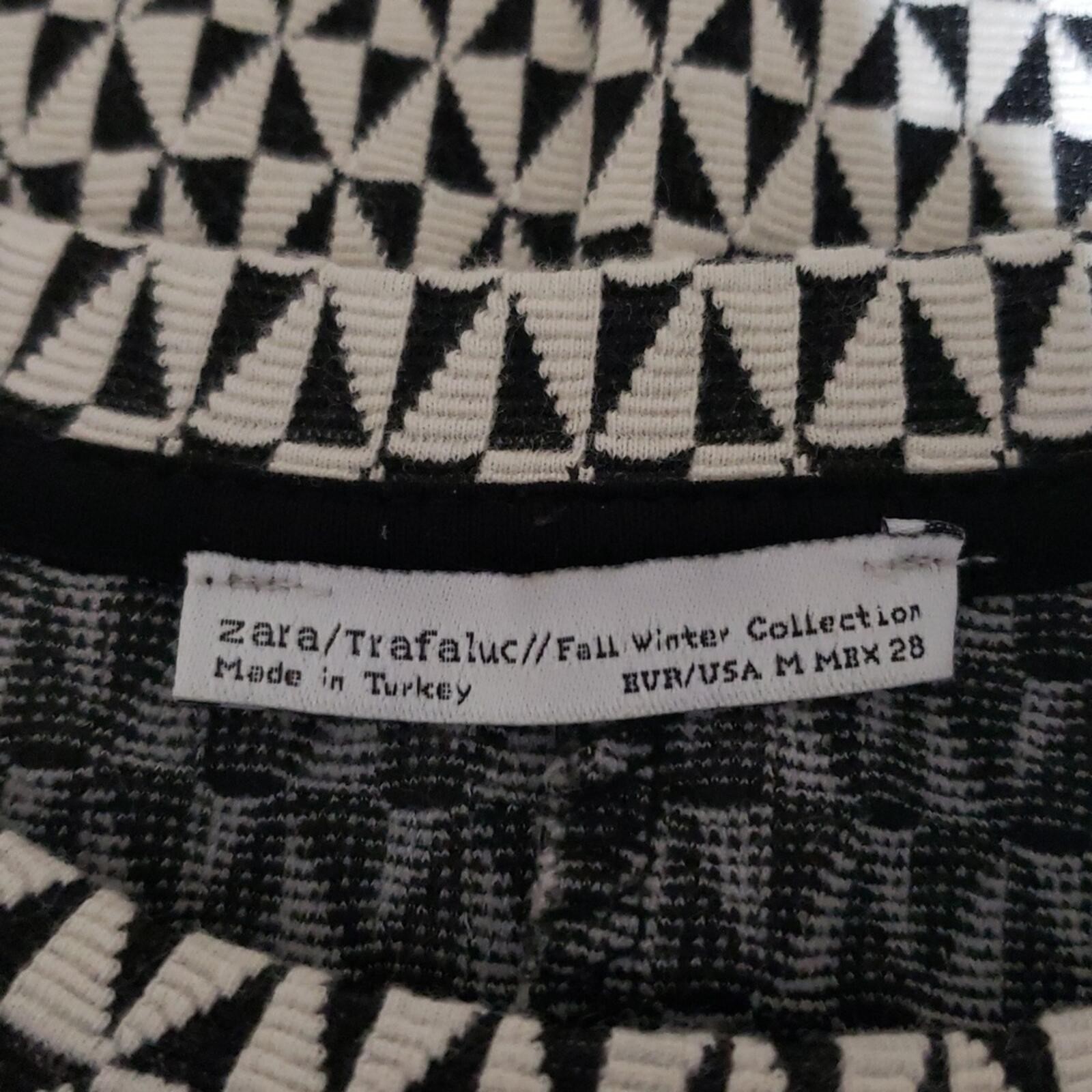 Zara Trafaluc Collection Black and White Geometric Print Dress.  Size: Medium