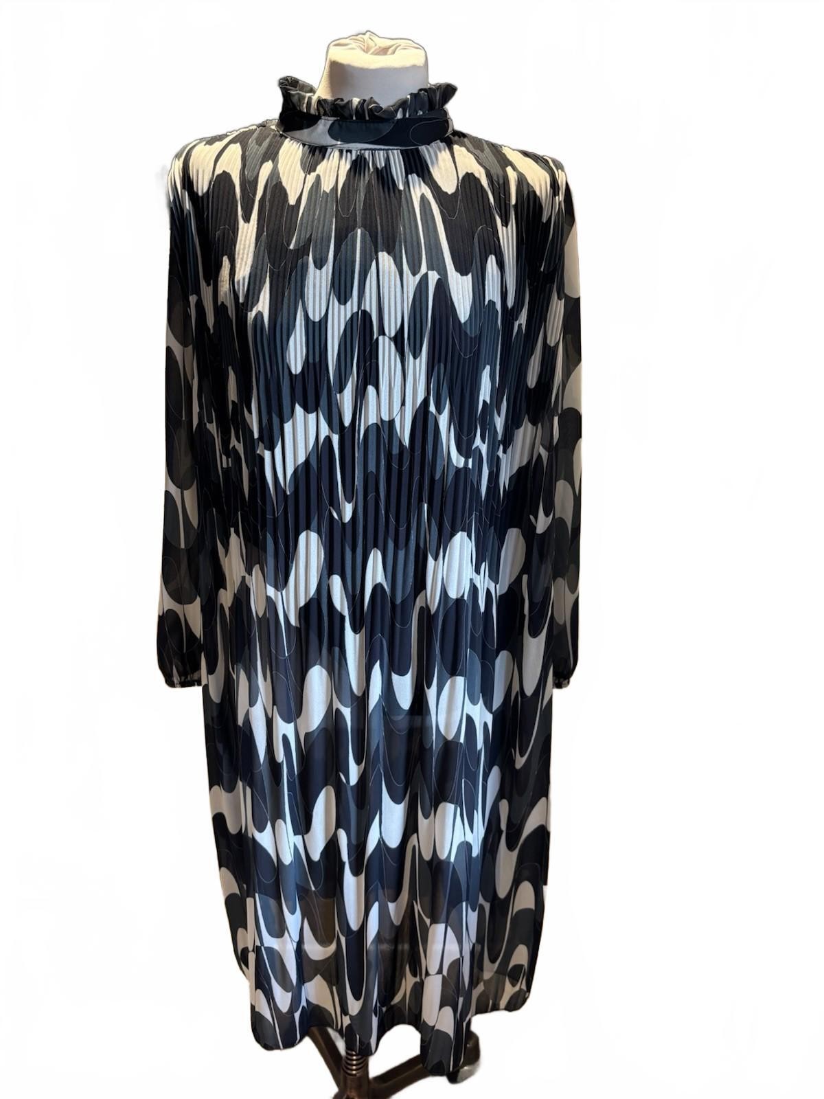 Retro 60s Style Grey/Black Floaty Pleated High Neck Long Sleeve Shift Dress 14