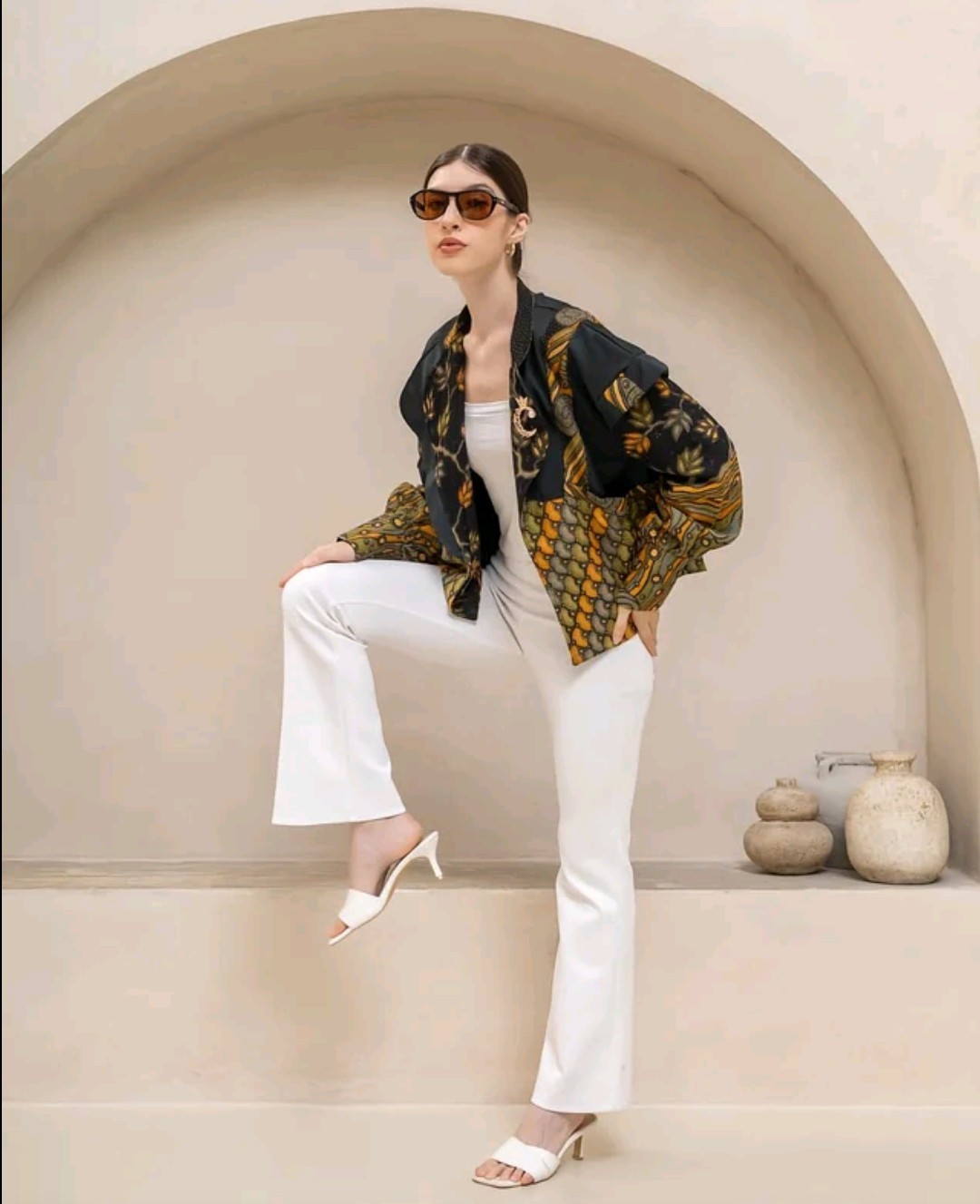 Catalia – Aruna Batik Jacket Exclusive Modern Outerwear with Traditional