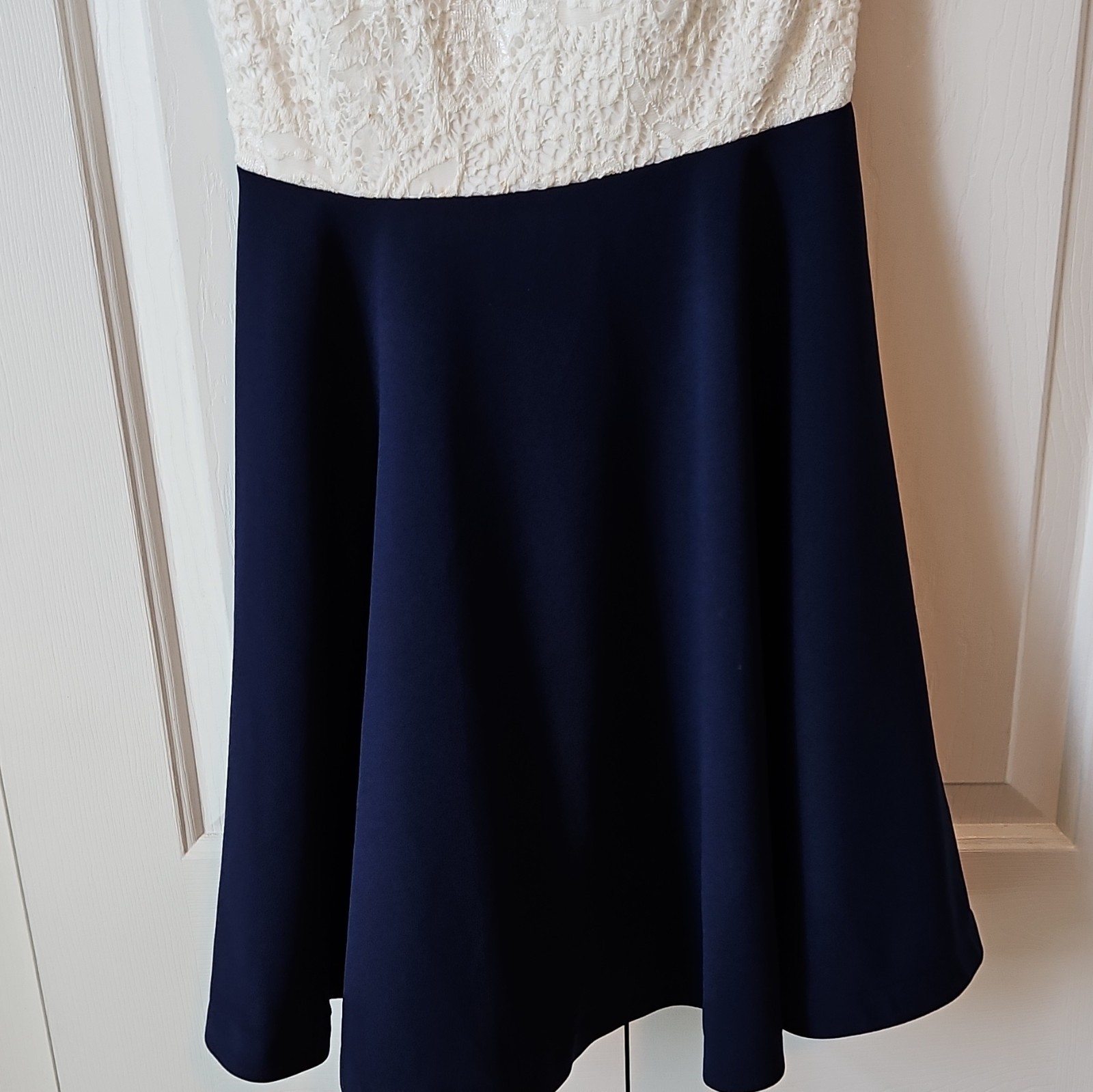 B. Darlin Navy Ivory Lace Fit & Flare Dress Sweetheart Sleeveless Zip 5/6