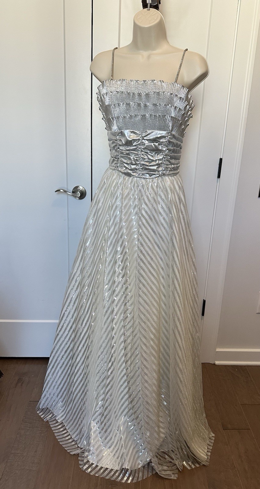 EUC Vtg 80s Patricia Green Couture Silver Lamè Pleated Long Maxi Gown Formal 6 S