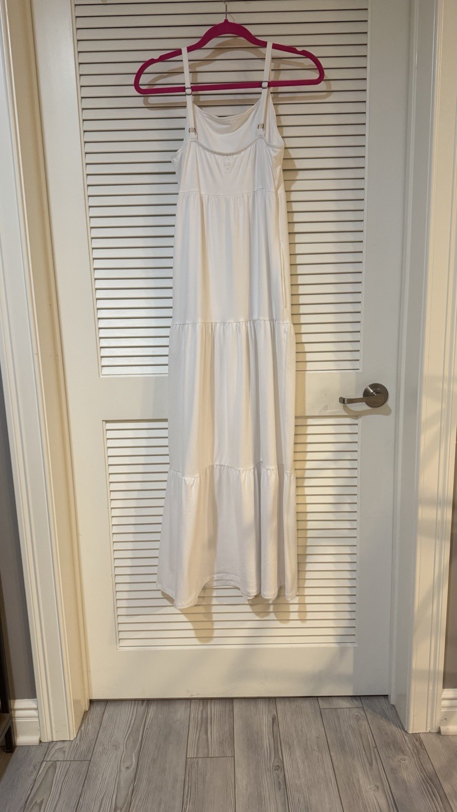SO White Solid Sleeveless Scoop Neck Adjustable Strappy Maxi Dress Women’s M