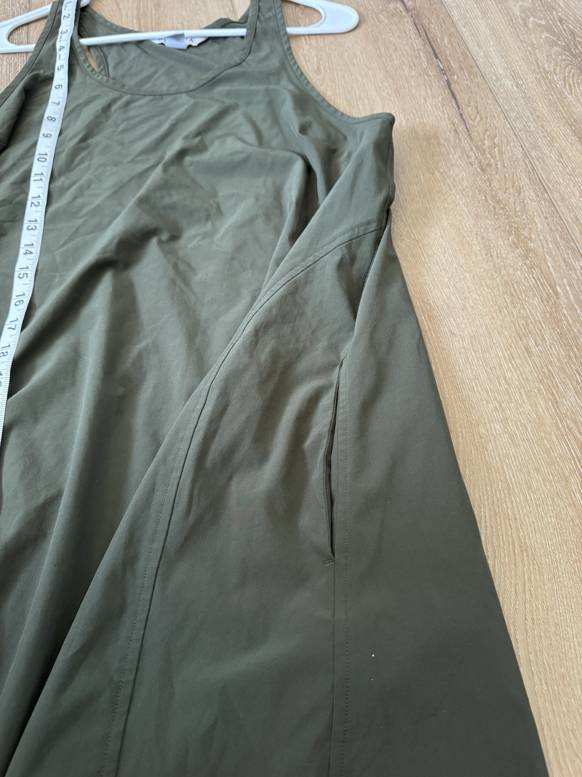 ATHLETA Essential Midi Scoop Dress Women’s Size US M Green