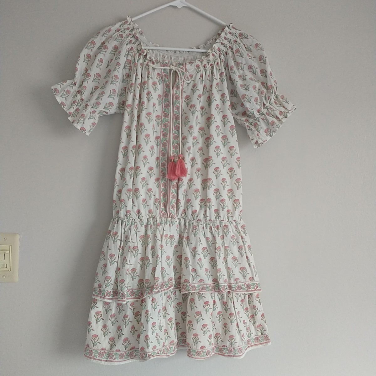 NIBI-MTK Mini Dress M Cream BlockPrint Floral Tiered PuffSleeve Drop Waist Boho