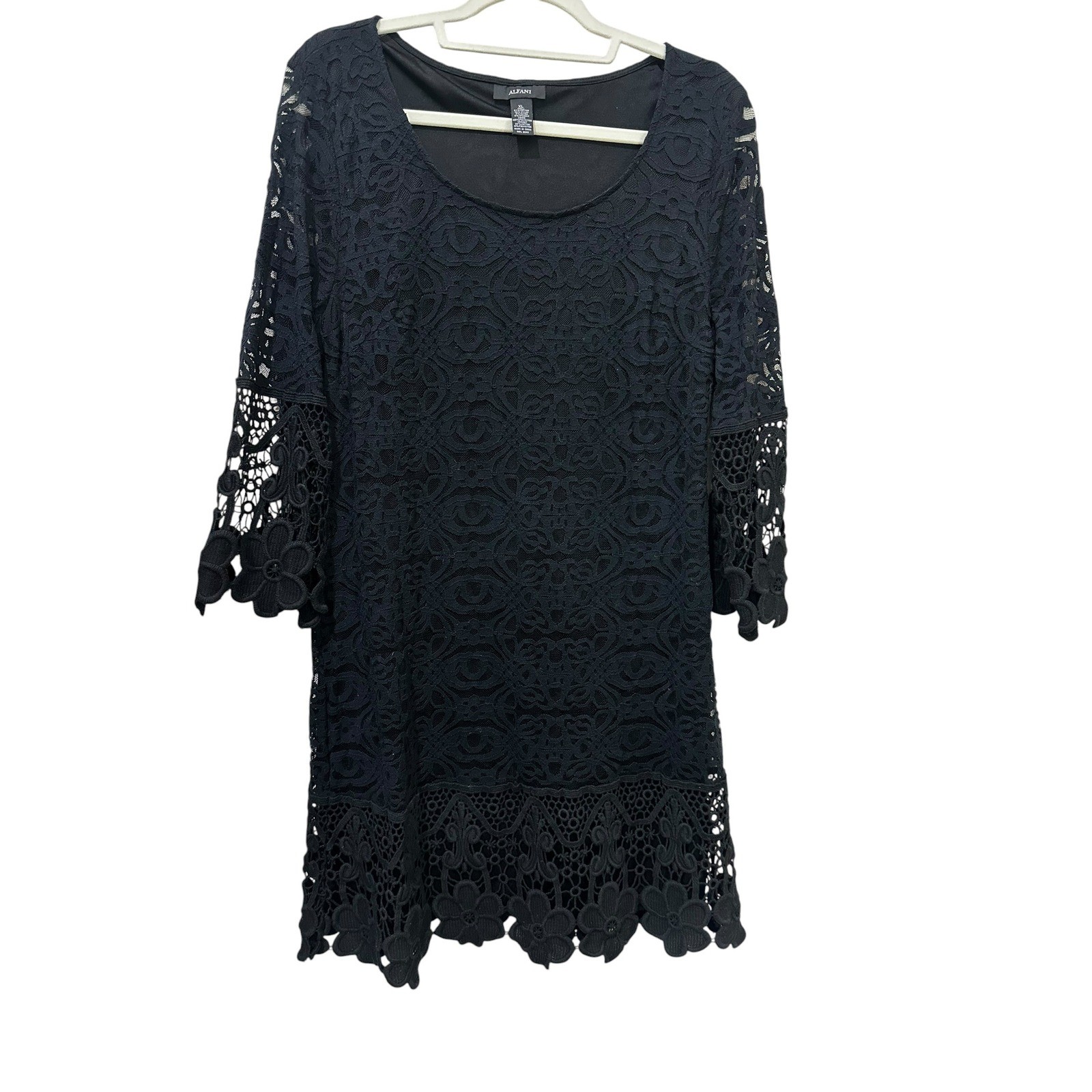 Alfani Black Lace Crochet Bell Sleeve Shift Dress XL Floral Scalloped Hem