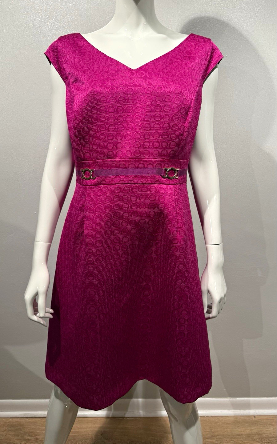 Tahari Arthur S. Levine Pink Jacquard Sheath V-Neck Cap Sleeve Knee 12