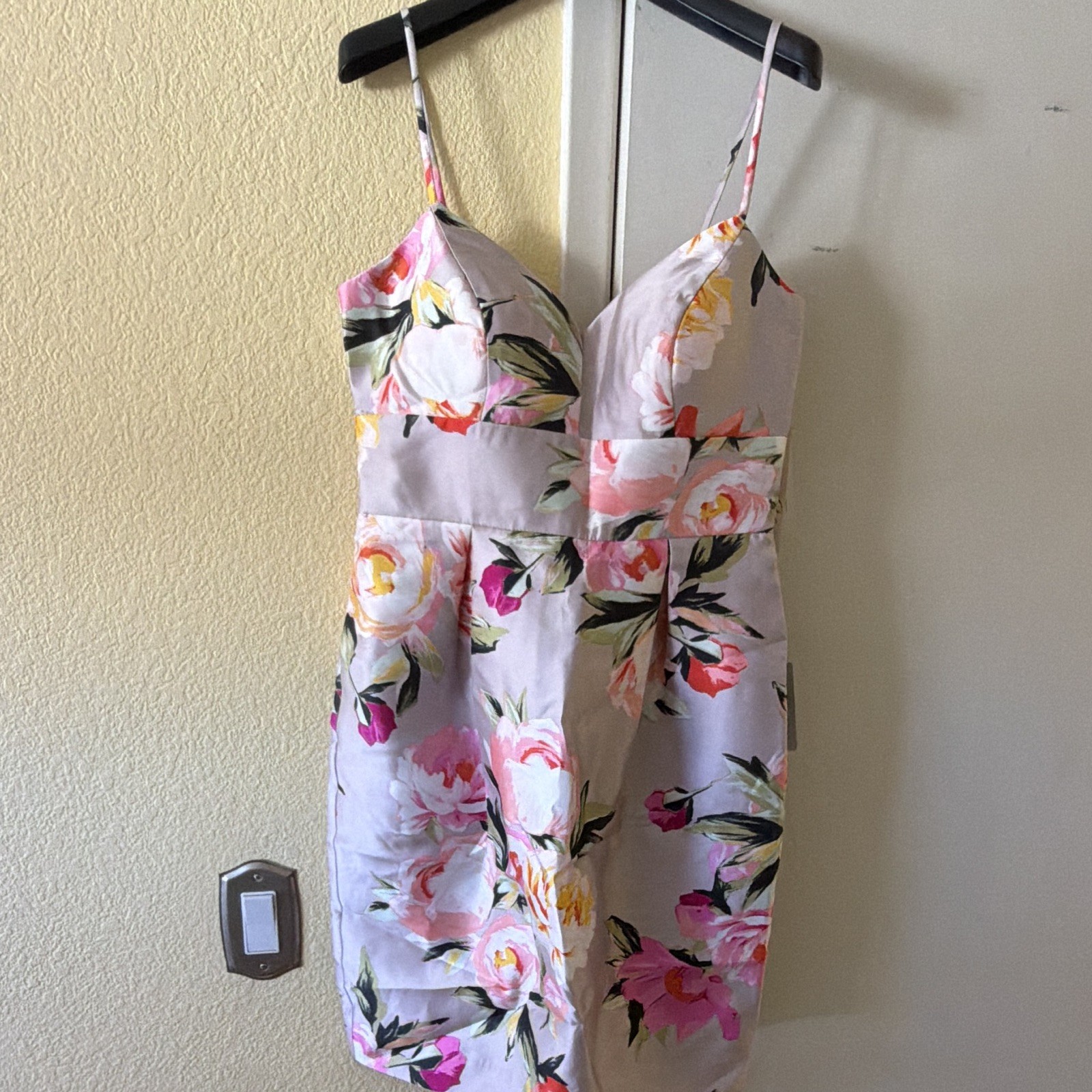 Eliza J Floral Satin Sheath Dress V-Neck Sleeveless Strappy Size 6