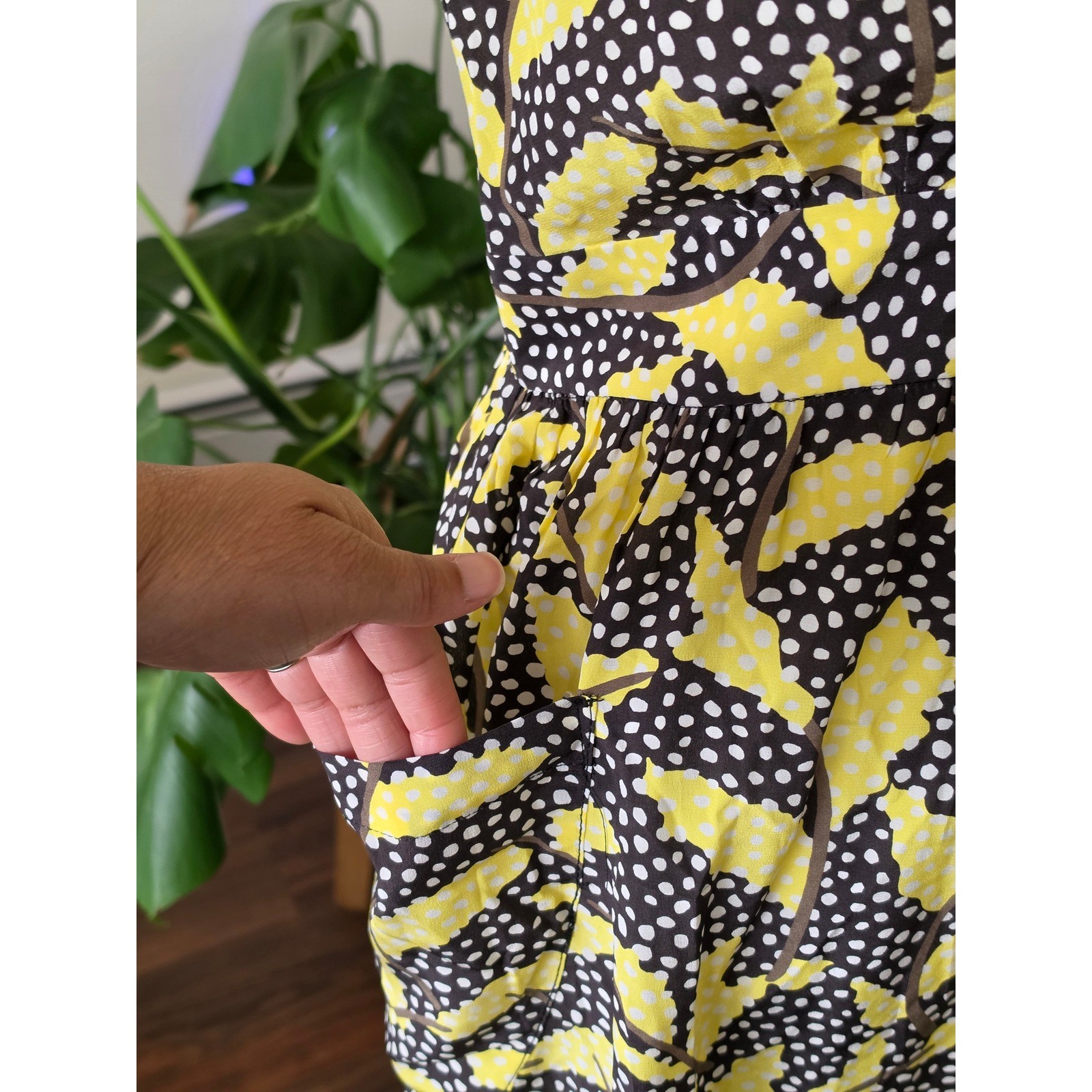 No.6 Store Button Back Dress Black Yellow Leaf Polka Dot Midi Pockets Size 2