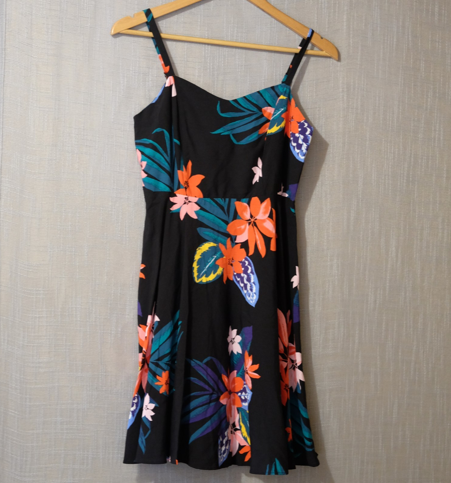 Nwot! Old Navy Floral Sundress Fit Flare Black Summer Vacation Womens S #A-36