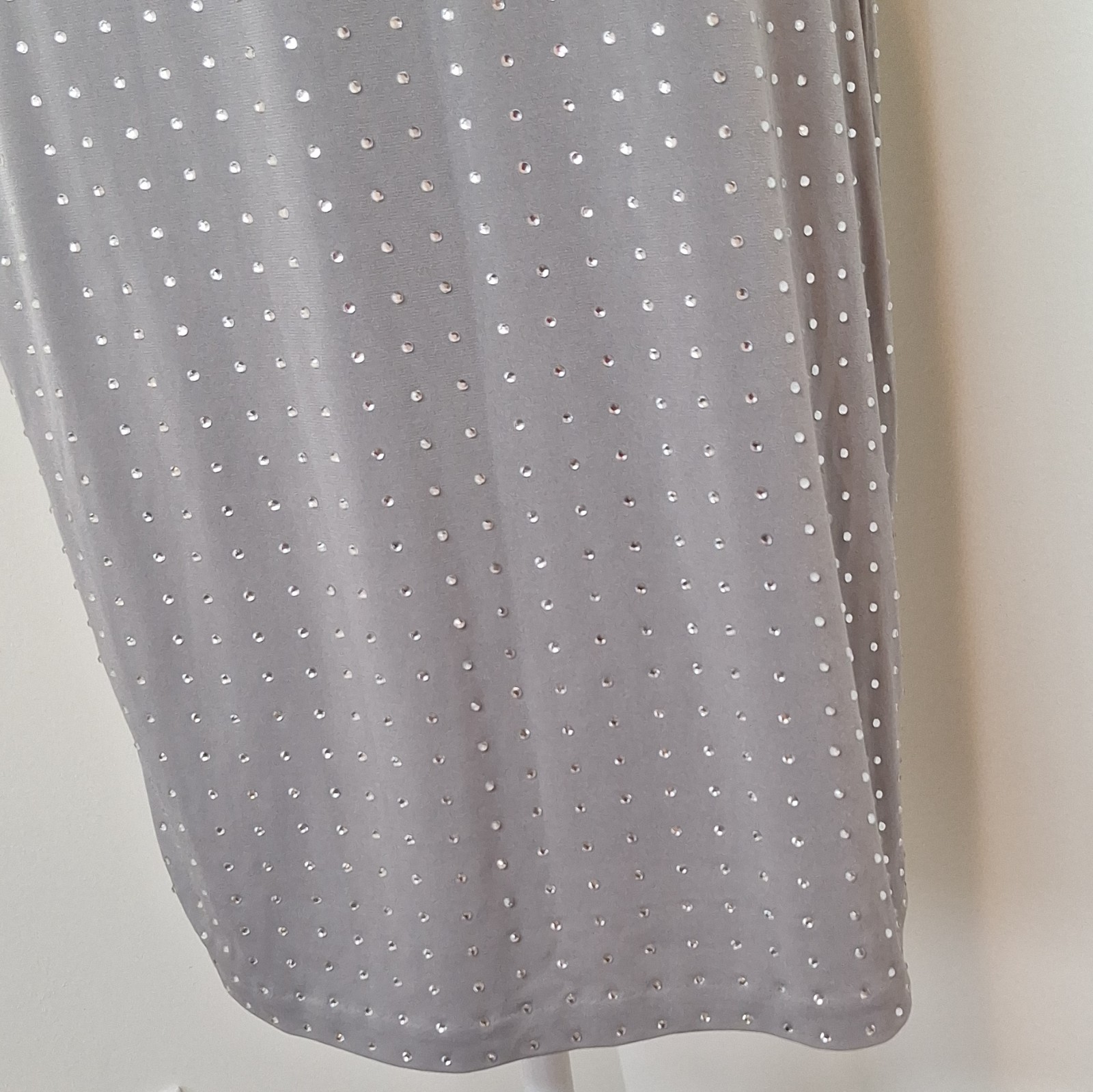 Calvin Klein Gray Solid Sheath Dress Round Neck Sleeveless Rhinestone 6