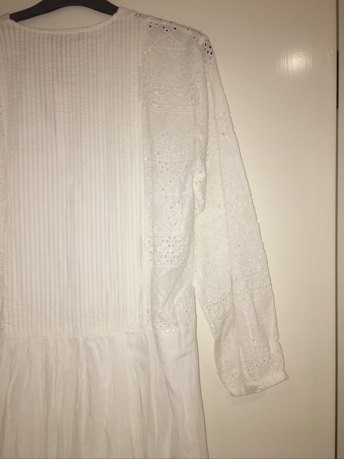ZARA OYSTER WHITE MIDI EMBROIDERED DRESS V NECK With Long Sleeves Size S BNWT