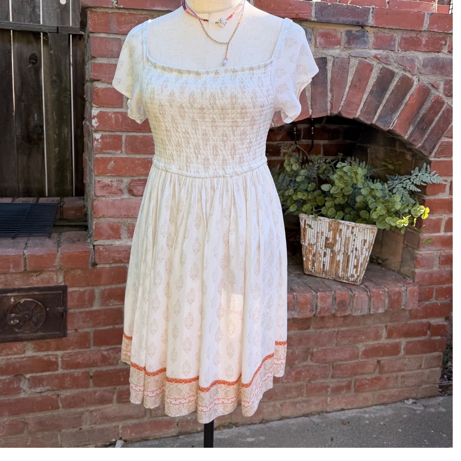 American Rag Womens Large Ivory Smocked Boho Floral Mini Dress Flutter Sleeve