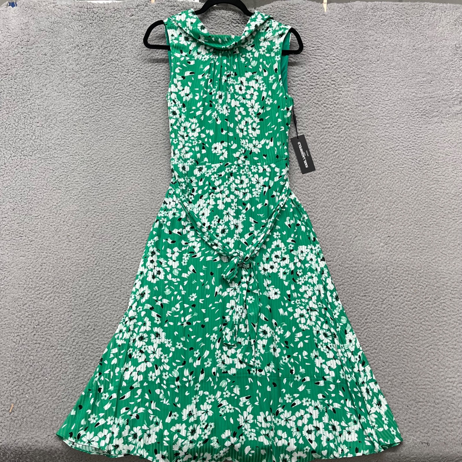 Karl Lagerfeld Dress Womens 6 Kelly Green Floral Belted Accordion Chiffon
