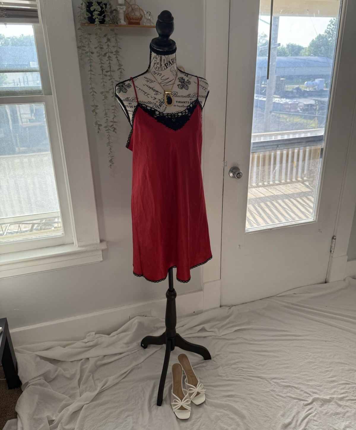 Red Body Chic vintage satin slip dress with black lace trim & spaghetti straps🌹