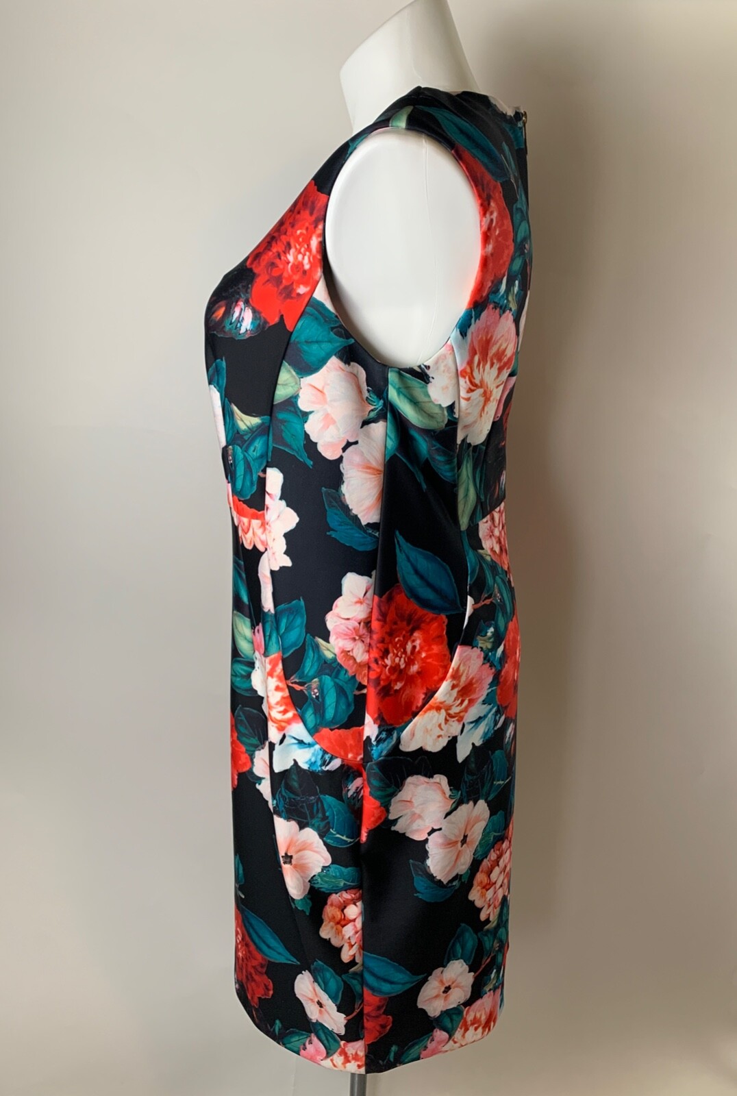Calvin Klein Black Red Green Floral Scuba Stretch Sheath Dress 14 W Gorgeous!
