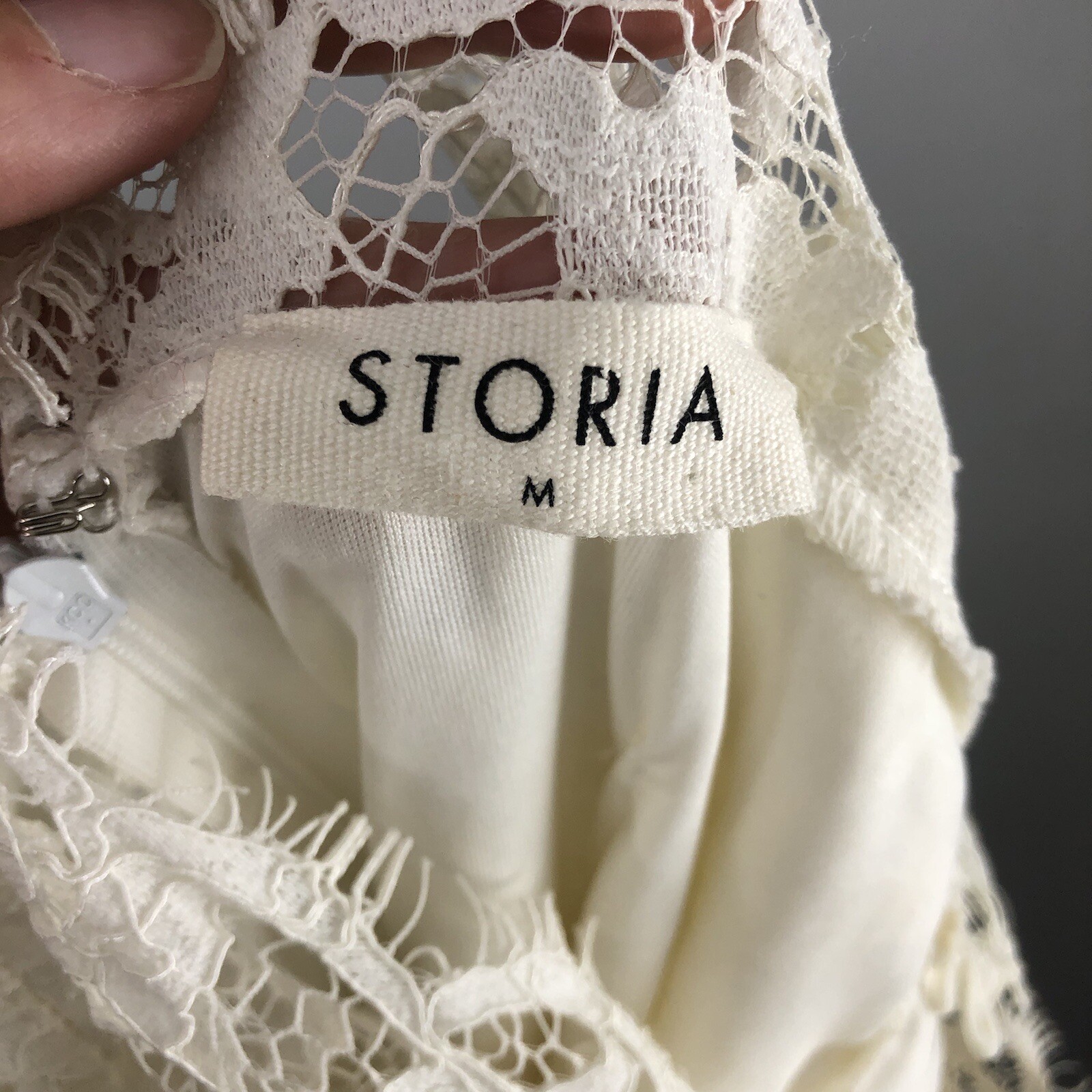 Storia Brianne Size Medium Short Wedding Guest Party Dress Lace White Keyhole