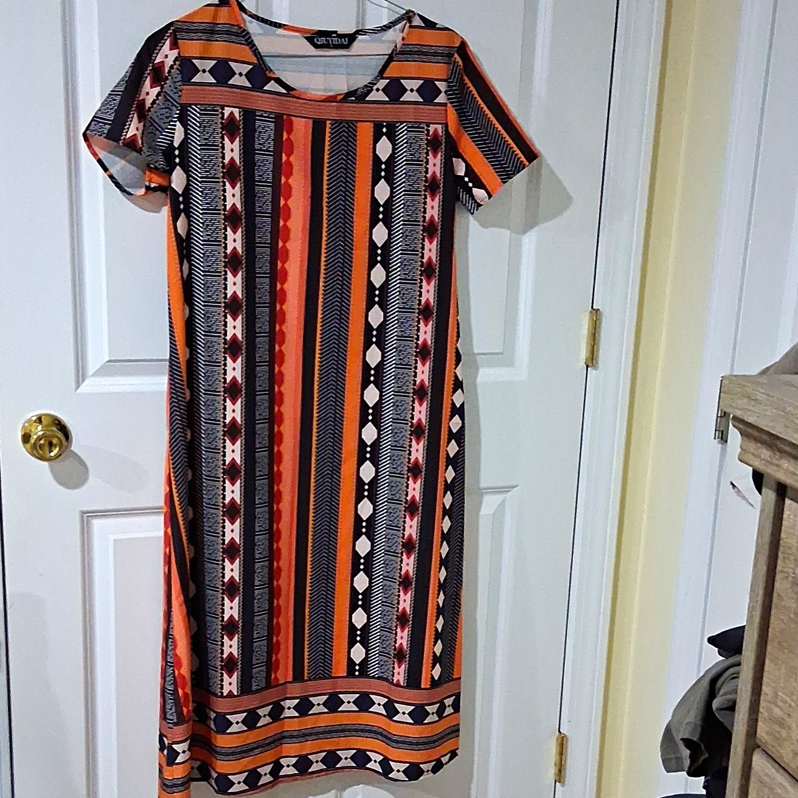 QIUYDAI Orange/Black/White Geometric Sheath Dress L Short Sleeve Knee Length