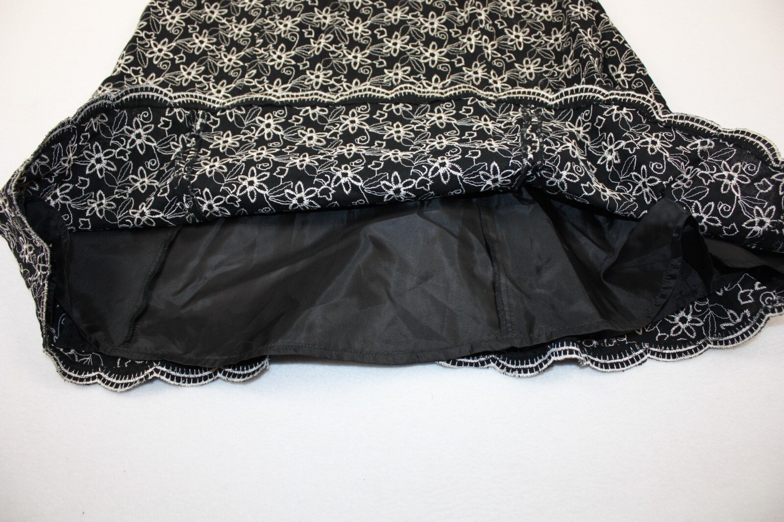 Vtg Black Floral Eyelet Sundress Boho Cottagecore Y2K Soft Girl Babydoll size 12