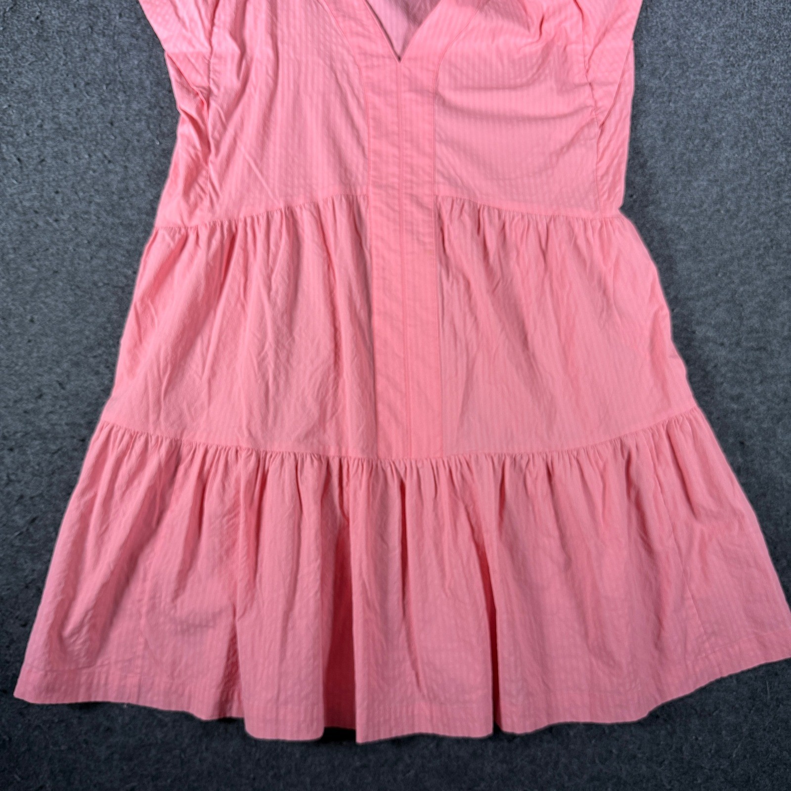 Vineyard Vines Performance Pink Tiered Flutter Sleeve Mini Dress Medium 2Q011465