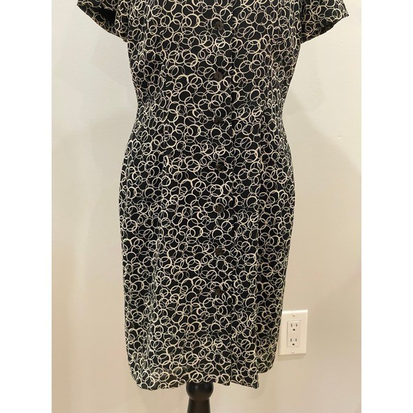 David Warren 8P Black/Beige Patterned Button Down with Shoulder Pads Knee Length