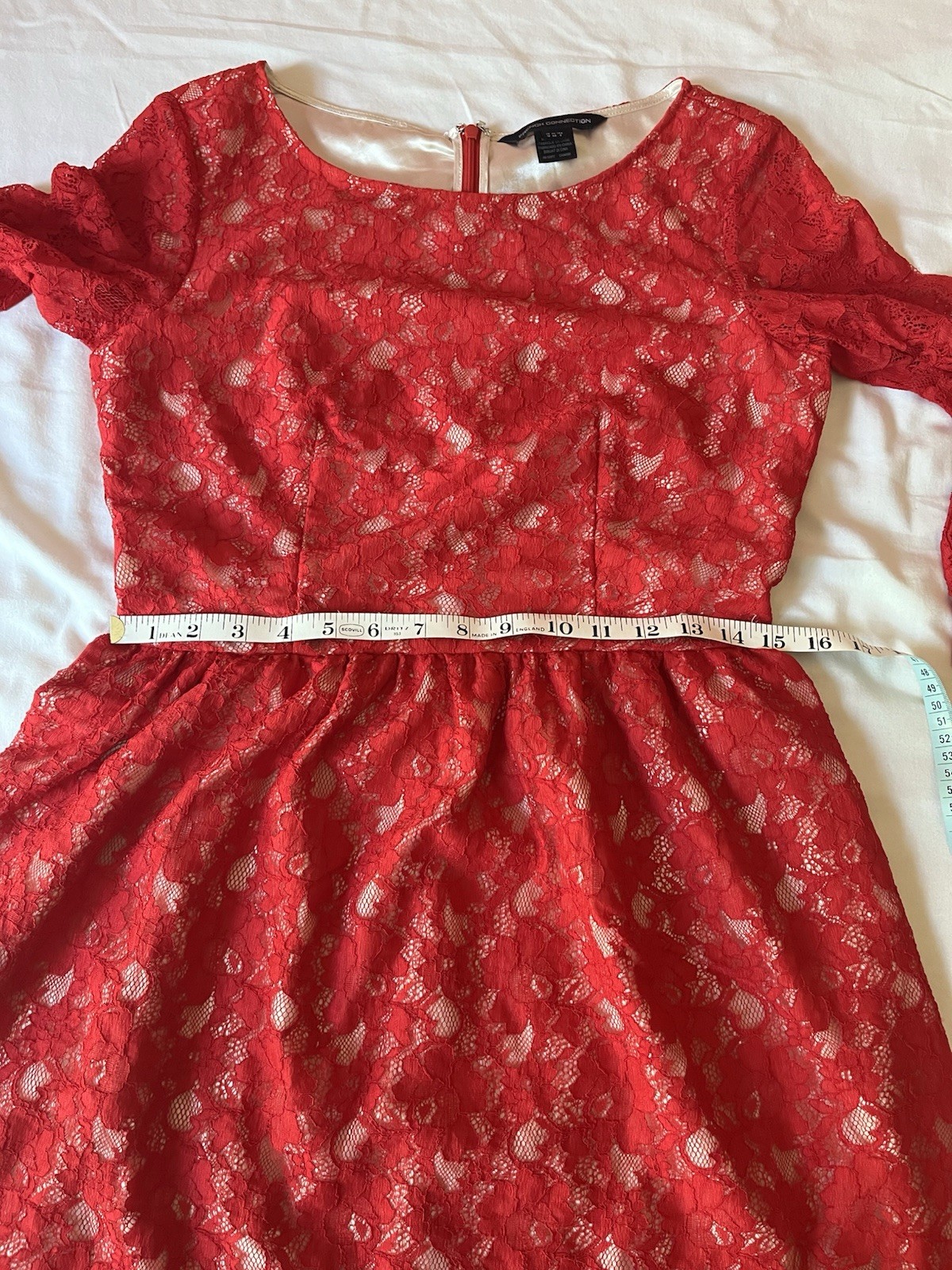 French Connection Half-sleeve Mid-thigh Length Red Lace Dress Women’s Size 8