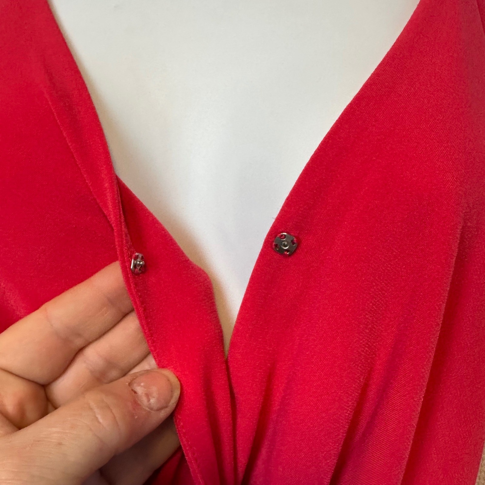 BCBGeneration Draped Mini Dress Womens Small Red Excellent Halter V-Neck Snaps