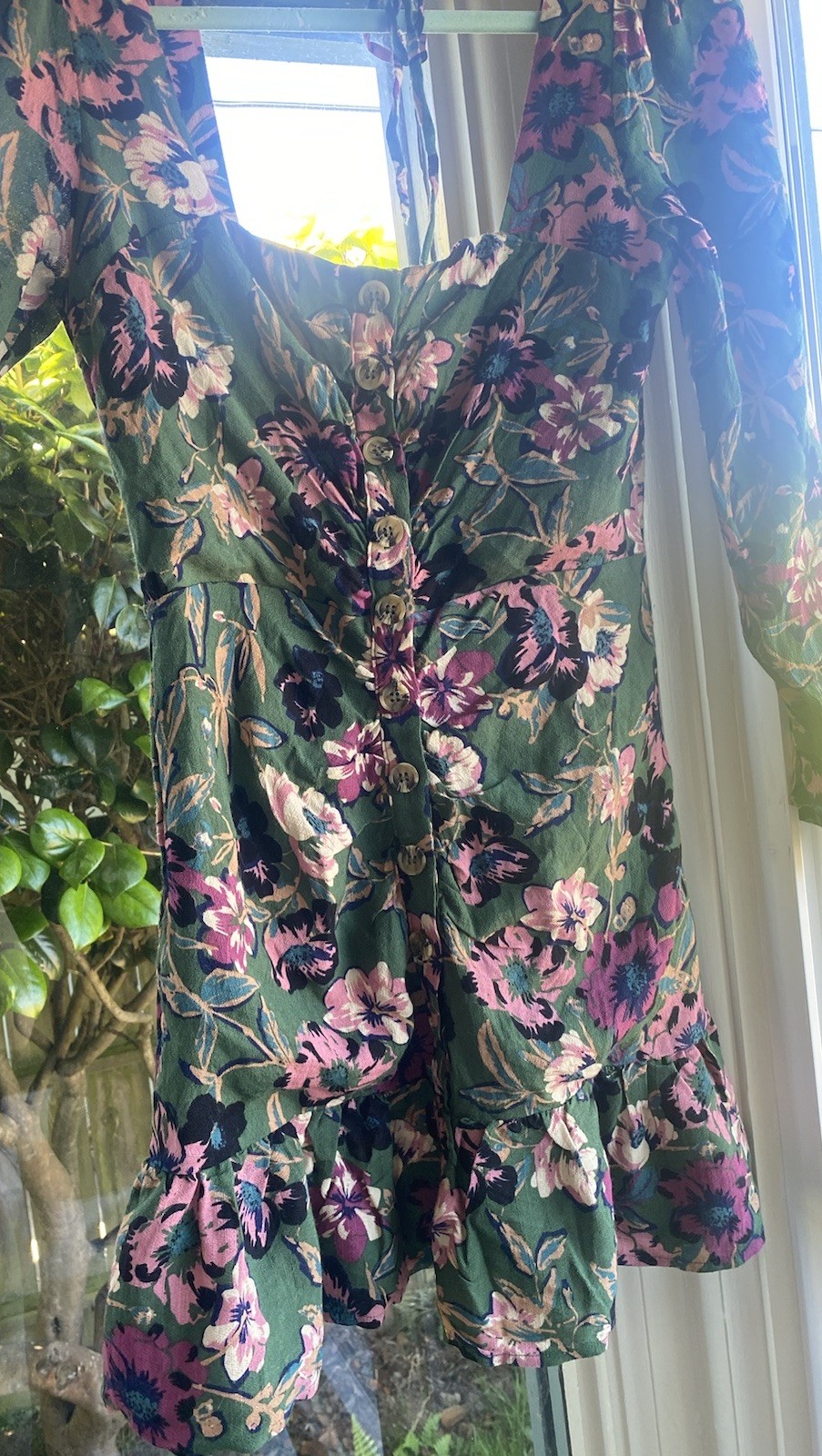Free People Green Floral 3/4 Sleeve Button Mini dress -Size 8 -read