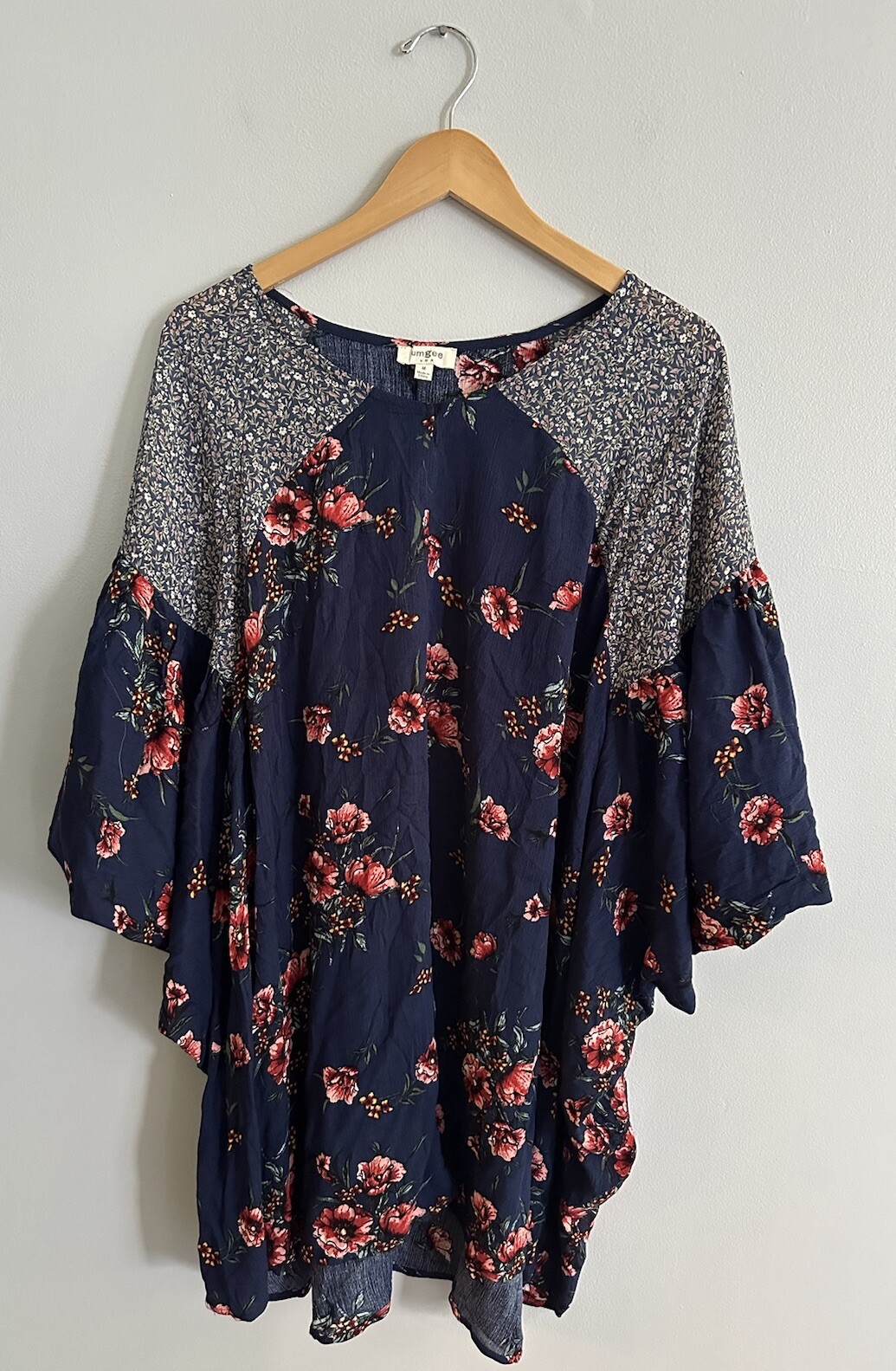 Umgee Boho Floral Dress Batwing Sleeves Women’s Size M Peasant Style Hi Low Hem
