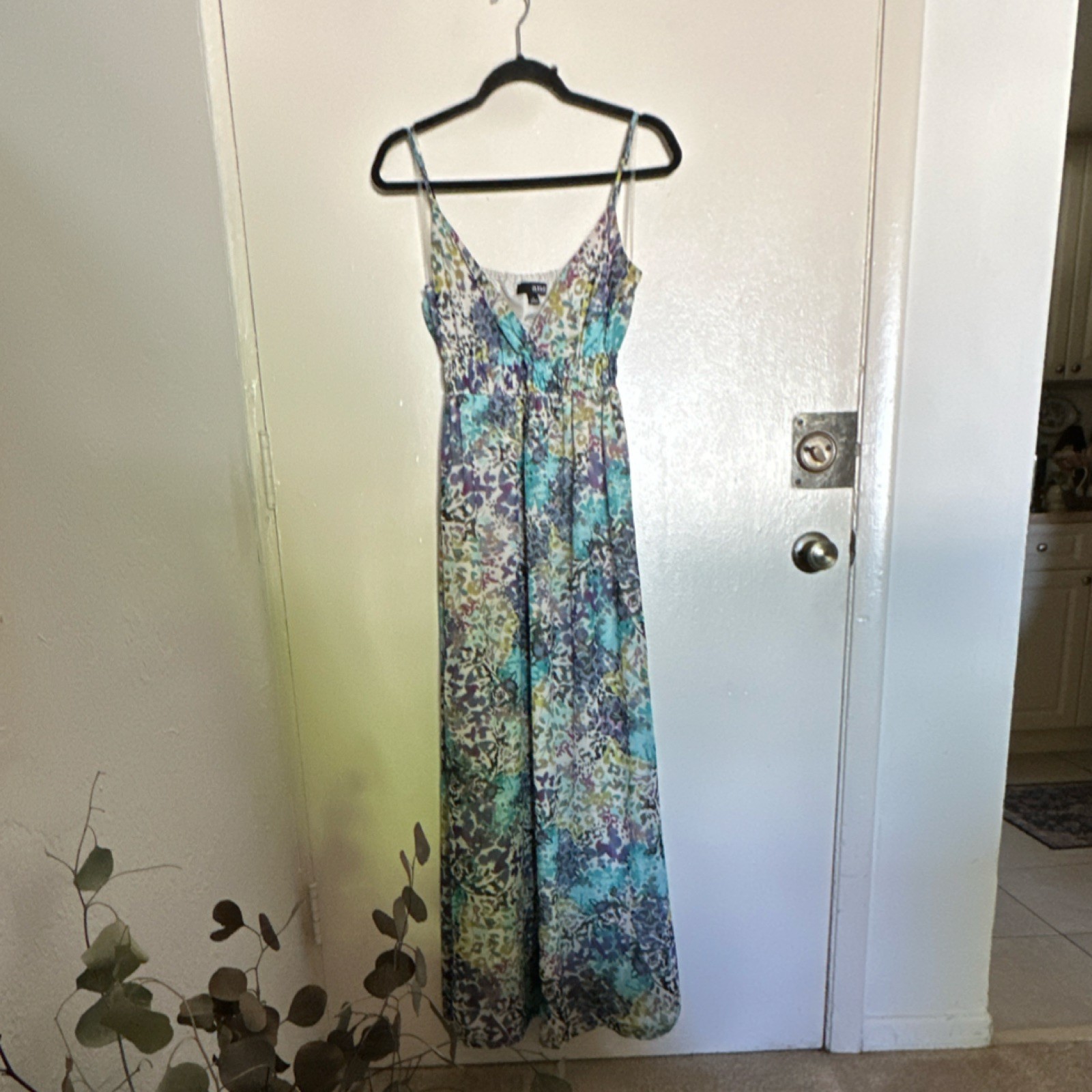 a.n.a 100% Polyester Floral Maxi Dress V-Neck Strappy Sleeveless Multicolor M