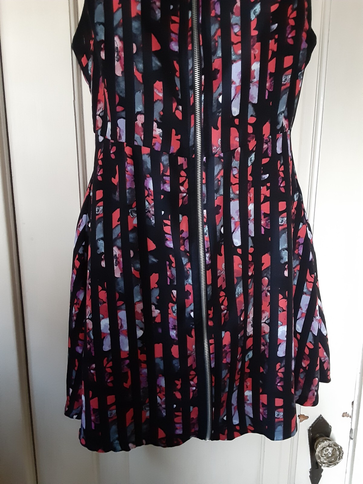 Forever 21 Junior Lined Sleeveless Dress Size Medium