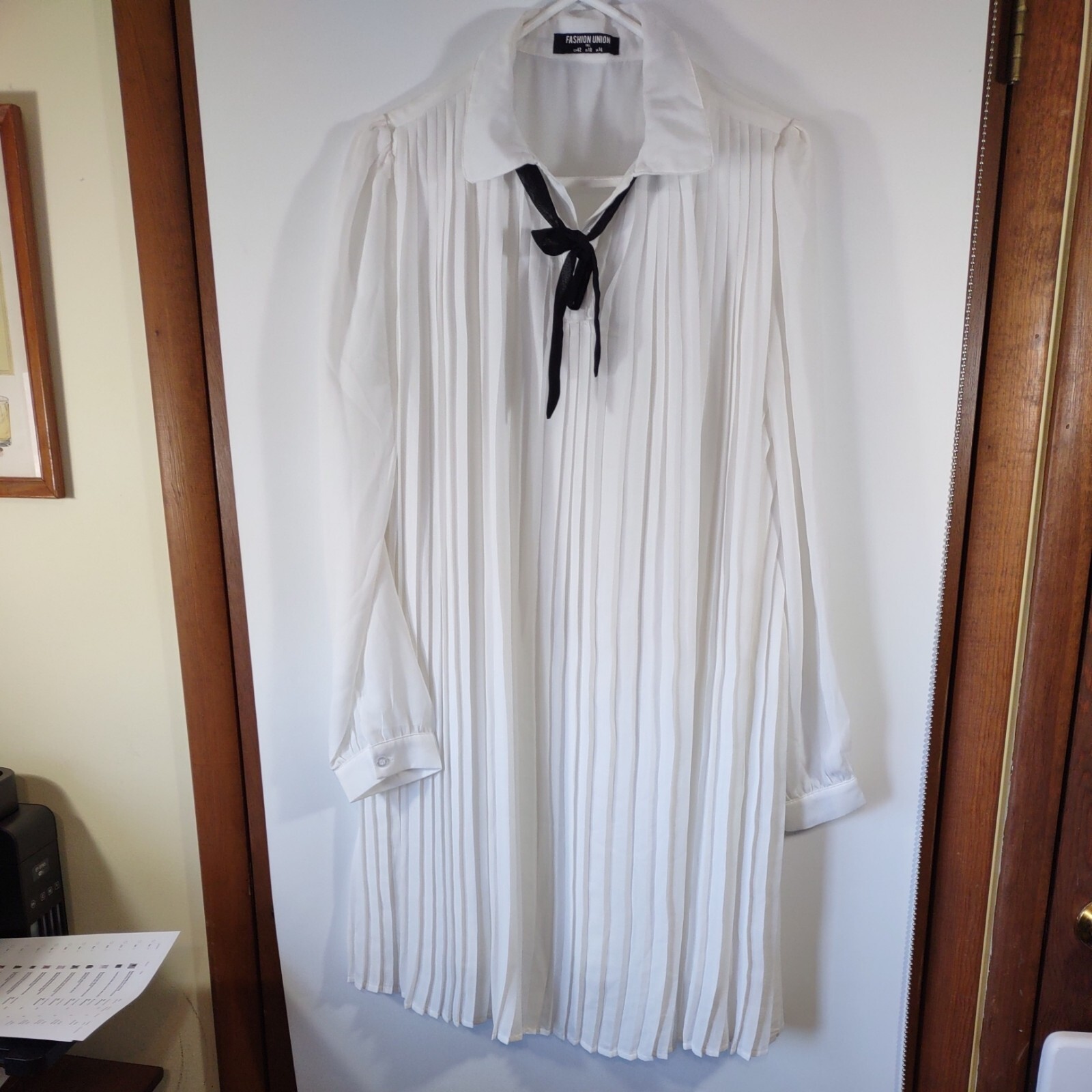 Fashion Union Women’s Long Sleeve White Pleated Dress, Size 10, Lined/Bow, #5299