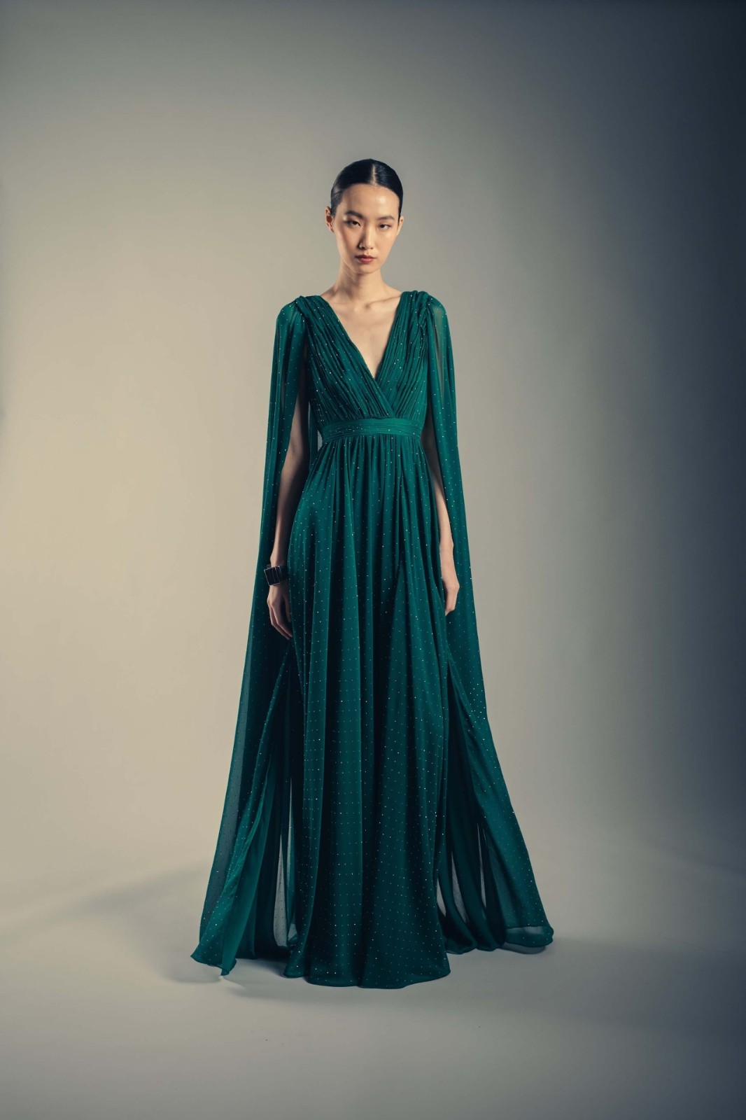 Badgley Mischka Draped VNeck Gown with Cape Sleeves 1320 Modest sz 4 Caf G2U