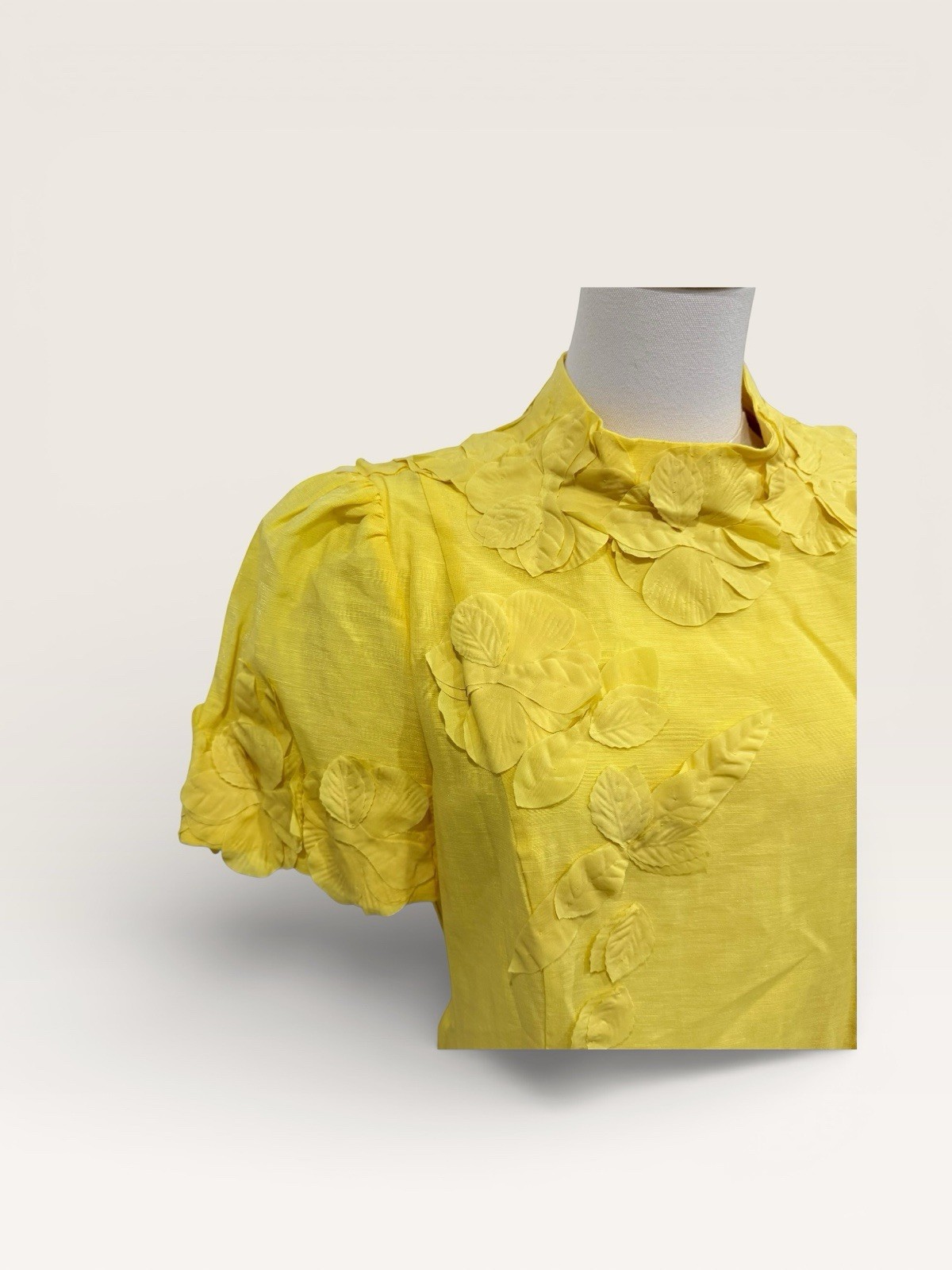 Antonio Melani SZ 8 Iris Linen Floral Appliqué Mockneck Dress Sunshine Yellow