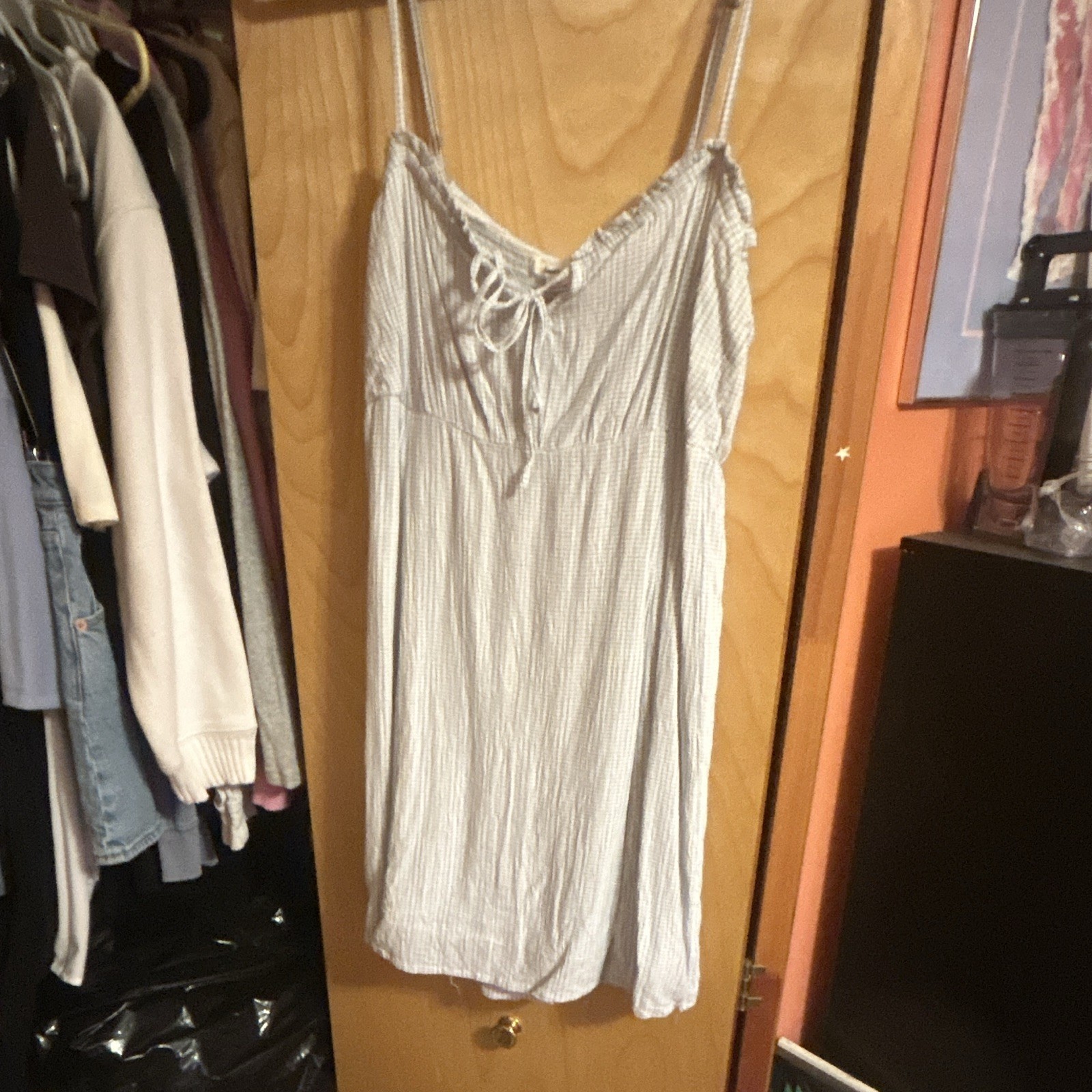 Women’s White Solid Sundress L Knee Length Sleeveless Spaghetti Strap Ruffle