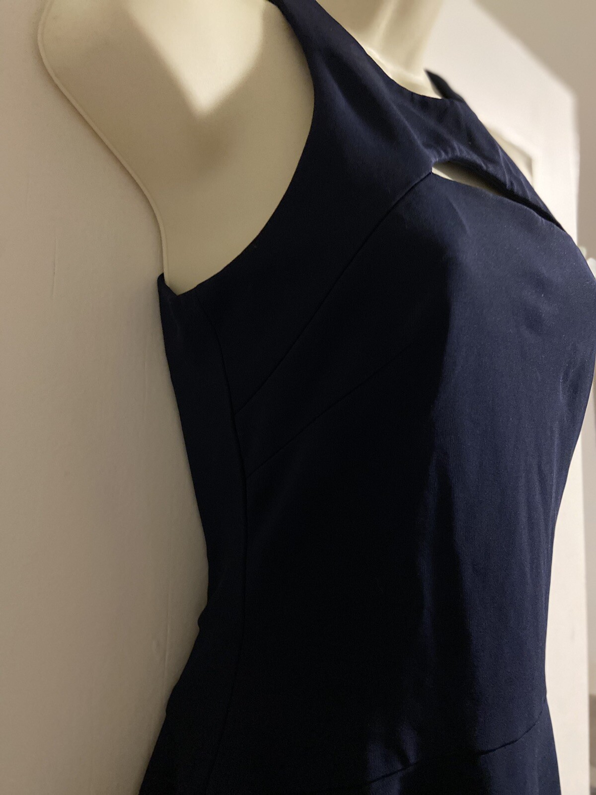 CUSHNIE ET OCHS Dress Mini Cutout Chest Navy Size 2 EUC Made In USA