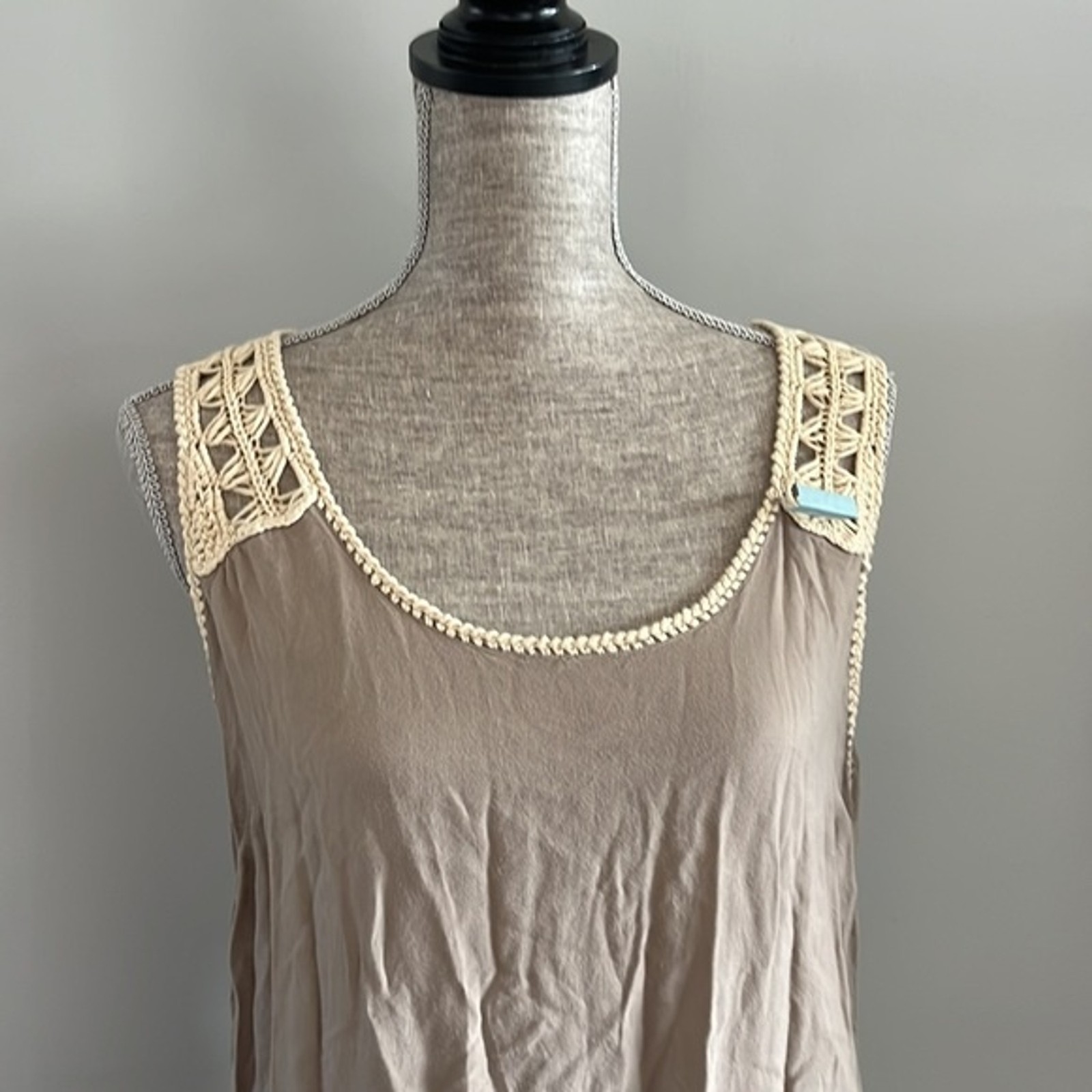 Umgee size L tan and cream sleeveless dress. Beach vibes bohemian lounge wear