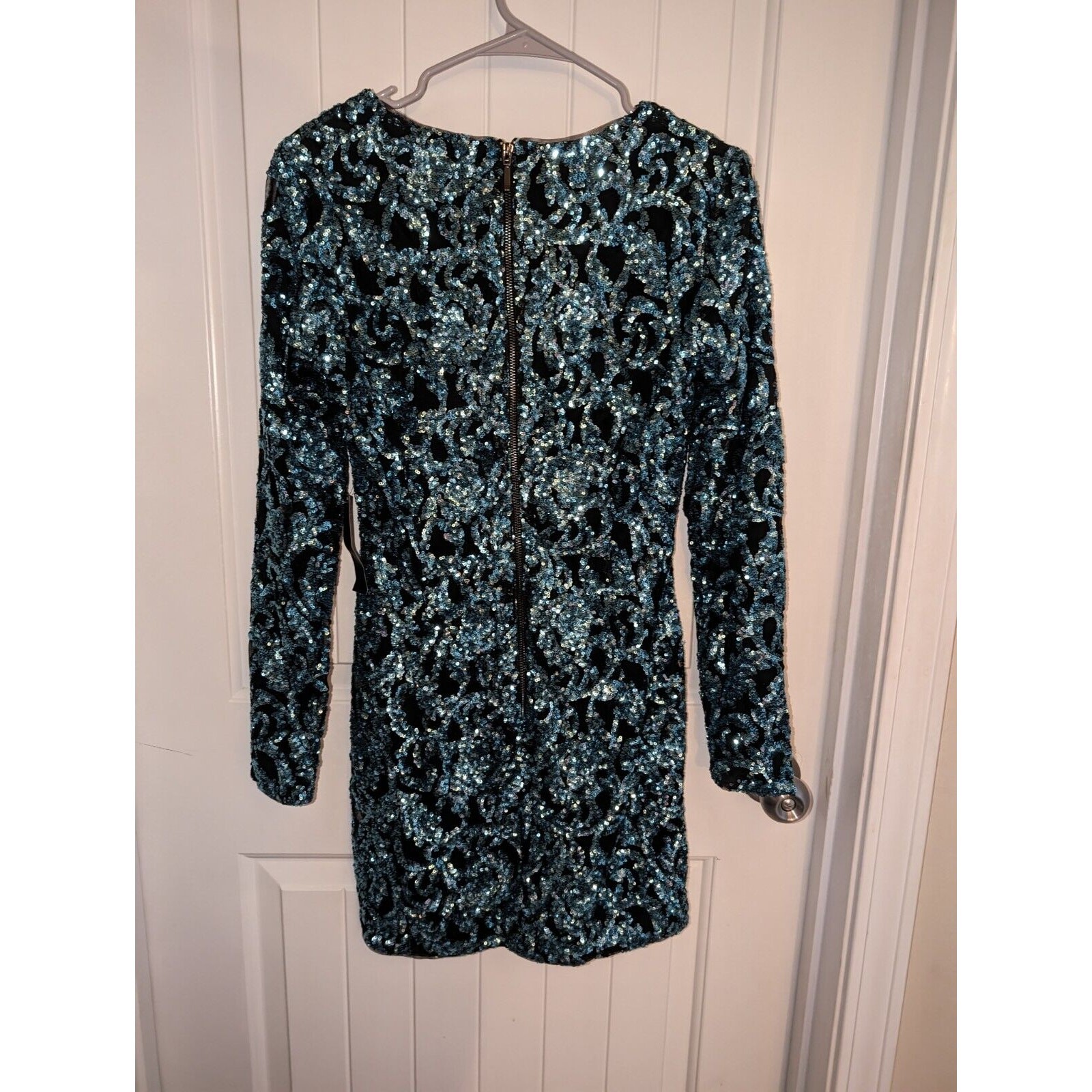 NEW Black and Turquoise Sequin Mini Dress Venus Cocktail Dress Sz 4 Long Sleeve