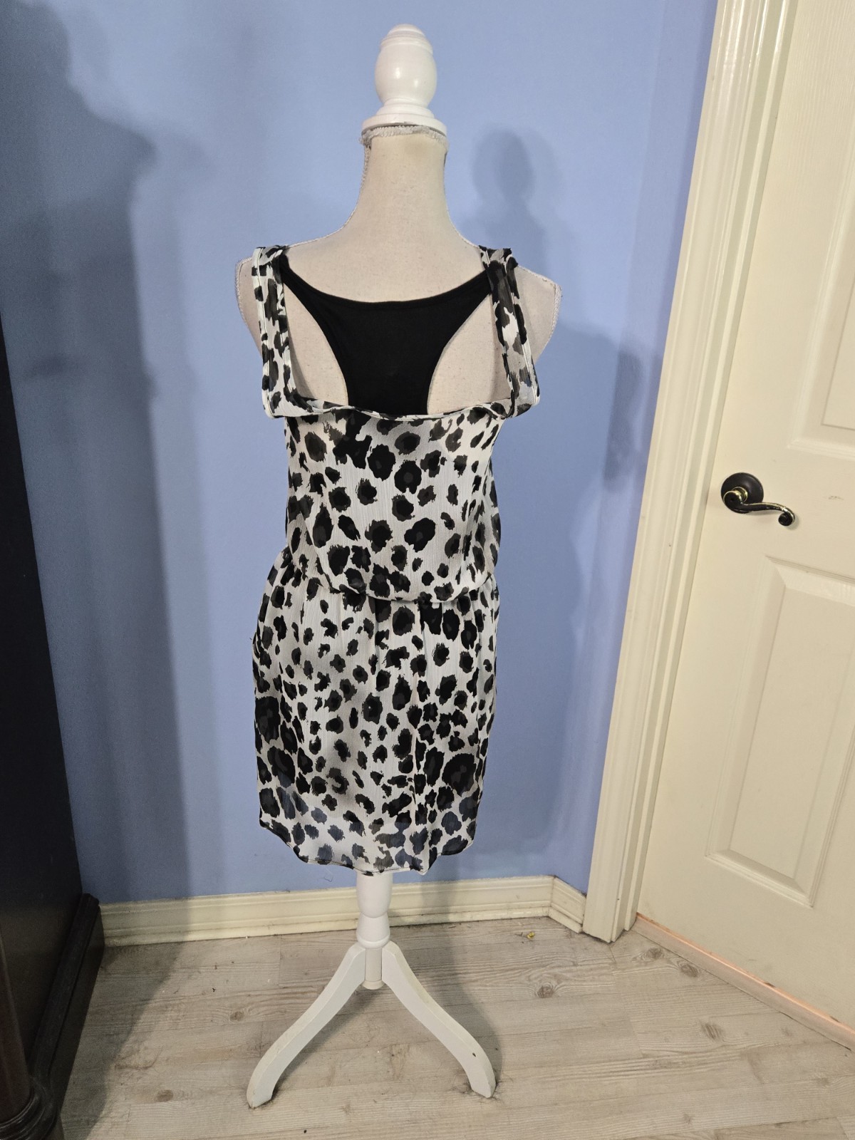 Bella D Small Dress Womens Gray Sleeveless Animal Print