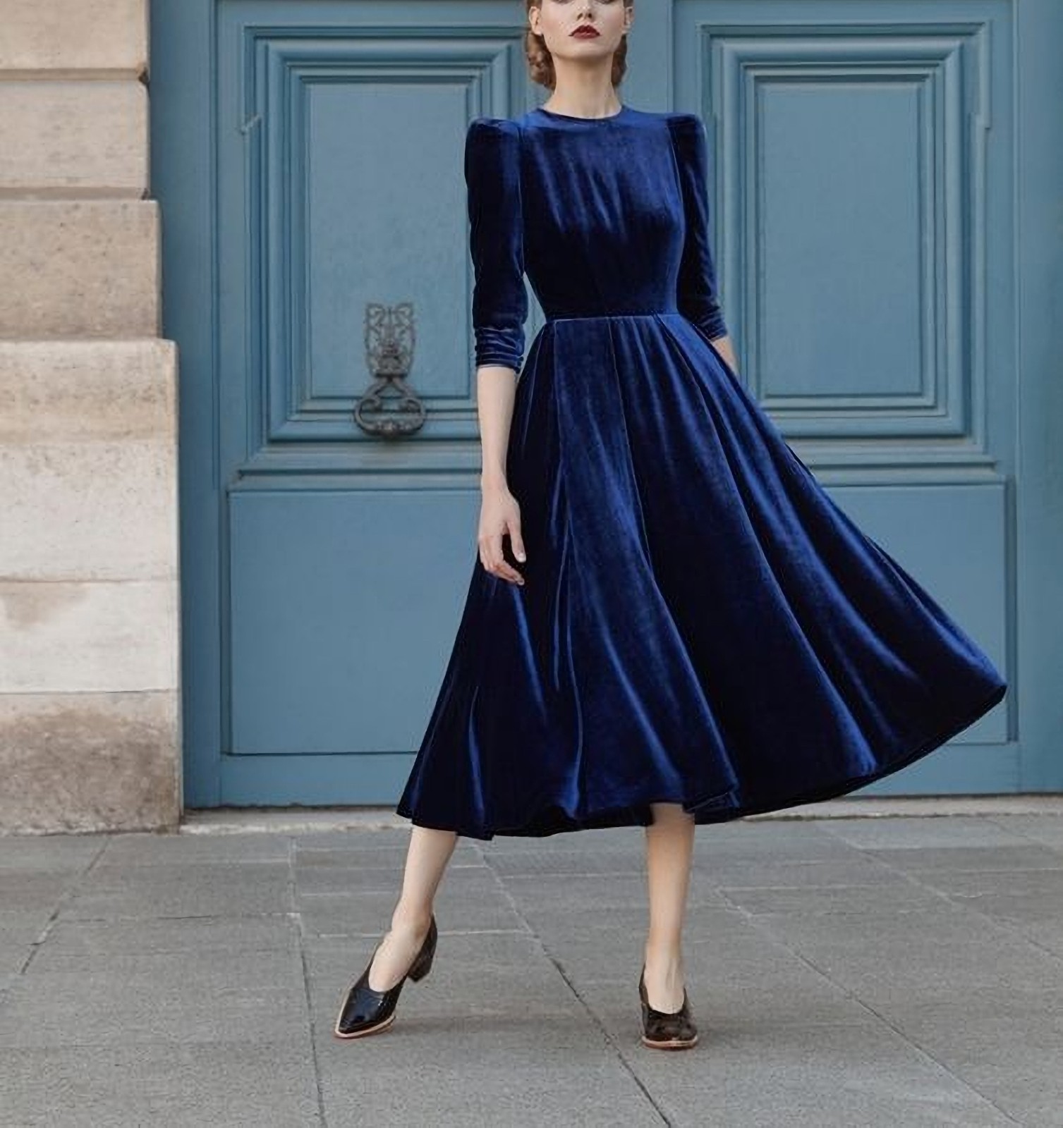 Elegant Blue Velvet Dress with Puff Sleeves Evenings Weddings Christmas Dress