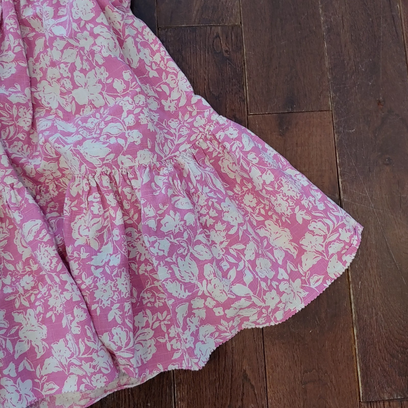 Women’s Universal Thread Smocked Mini Dress Pink Size M EUC 2022 Model