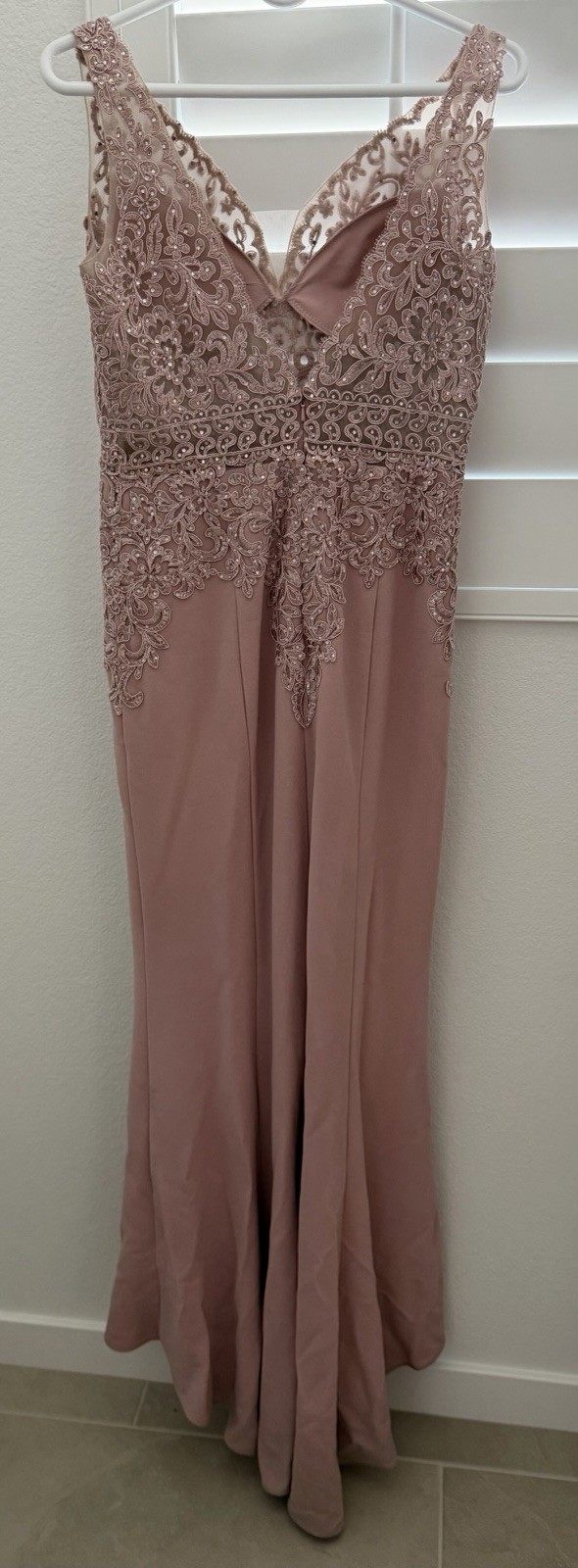 Dancing Queen Pink Lace Beaded Sequin V-Neck Sleeveless Maxi Formal Dress L