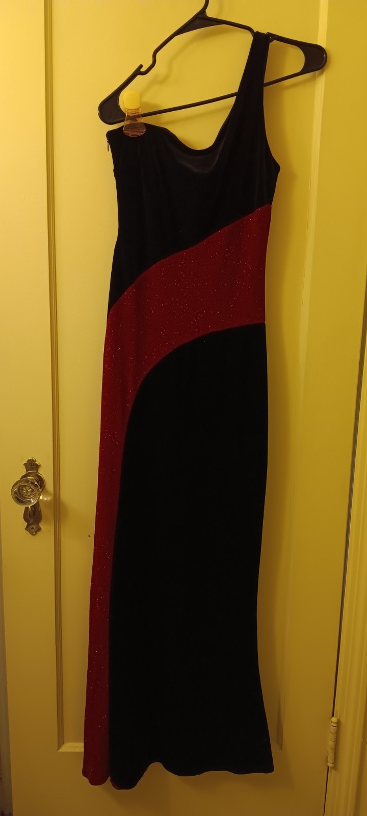 VTG Betsy Adam Maxi Gown Prom Dress Size 6 Red Black Goth 90S Y2K
