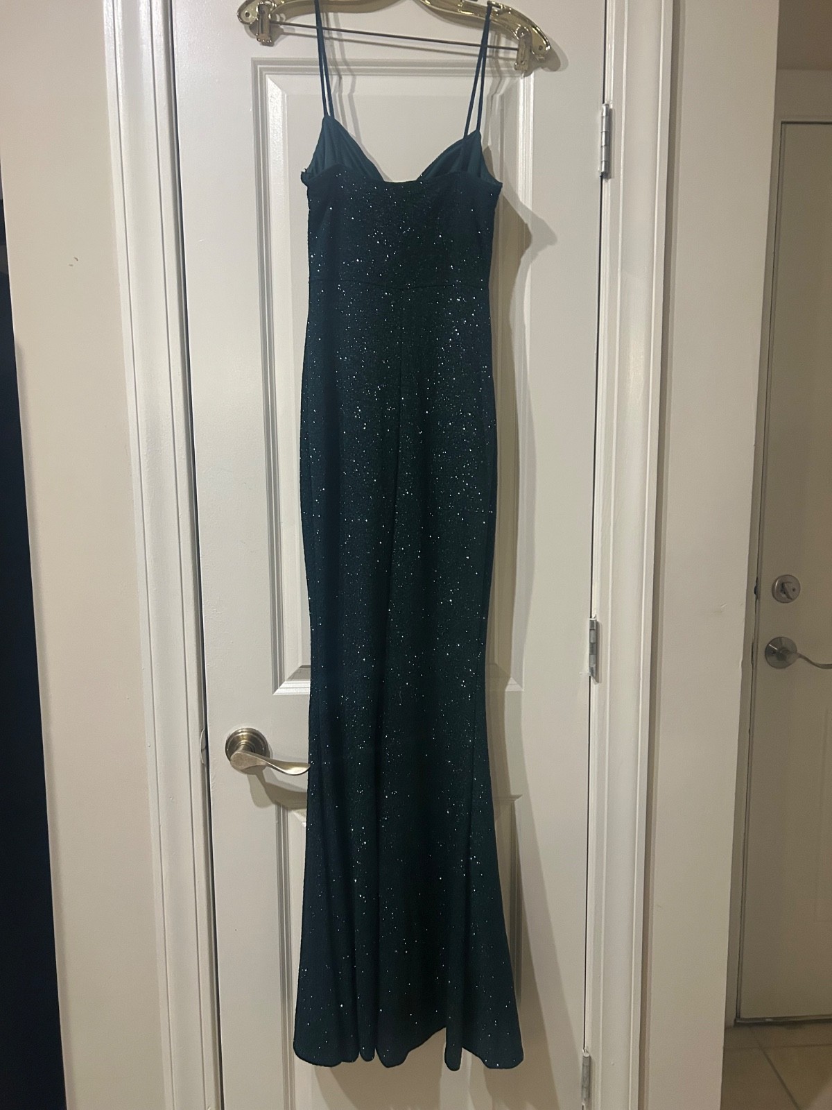 Windsor Emerald Green Sparkly Cowl Neck Formal Gown Size M Prom Evening Dress