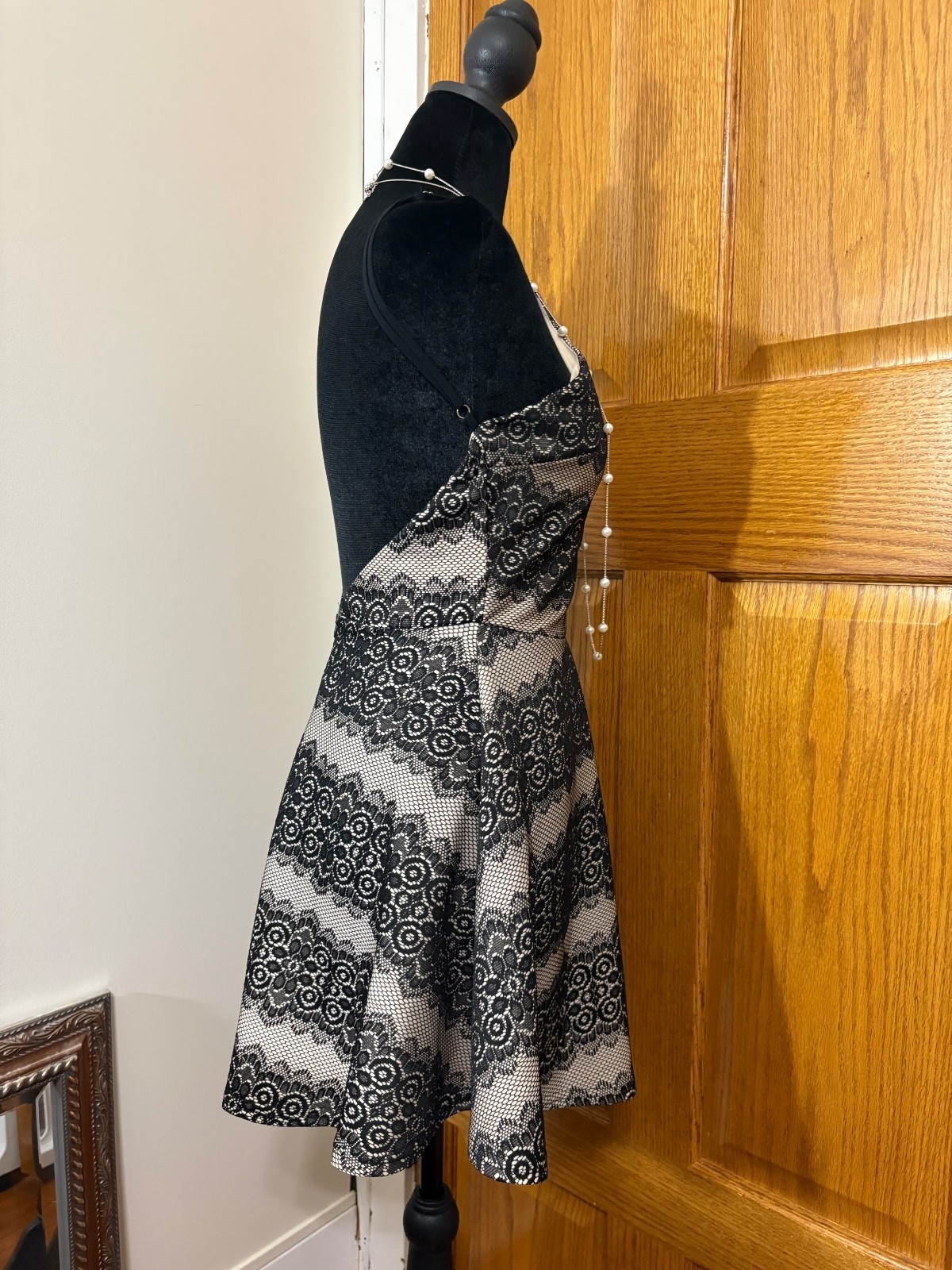 Parvenue Black & Ivory Lace Fit & Flare Skater Dress LG 11/13 Sleeveless